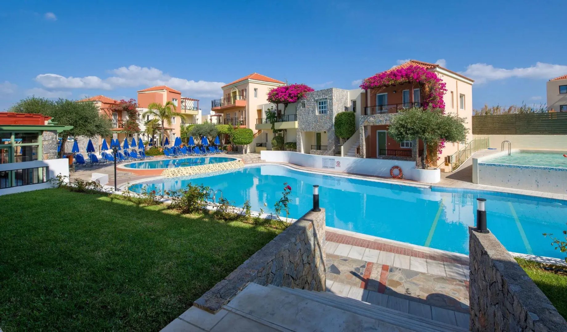 Stefan Village Hotel Apartments