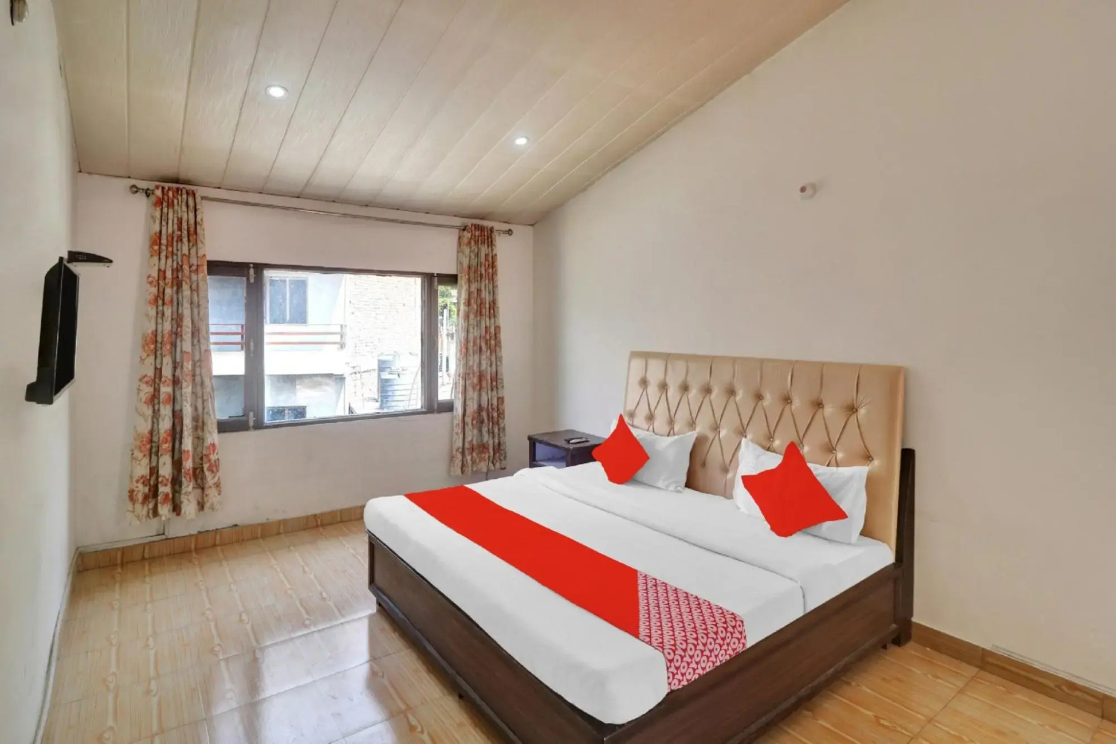 OYO 82102 Rudhra River Huts