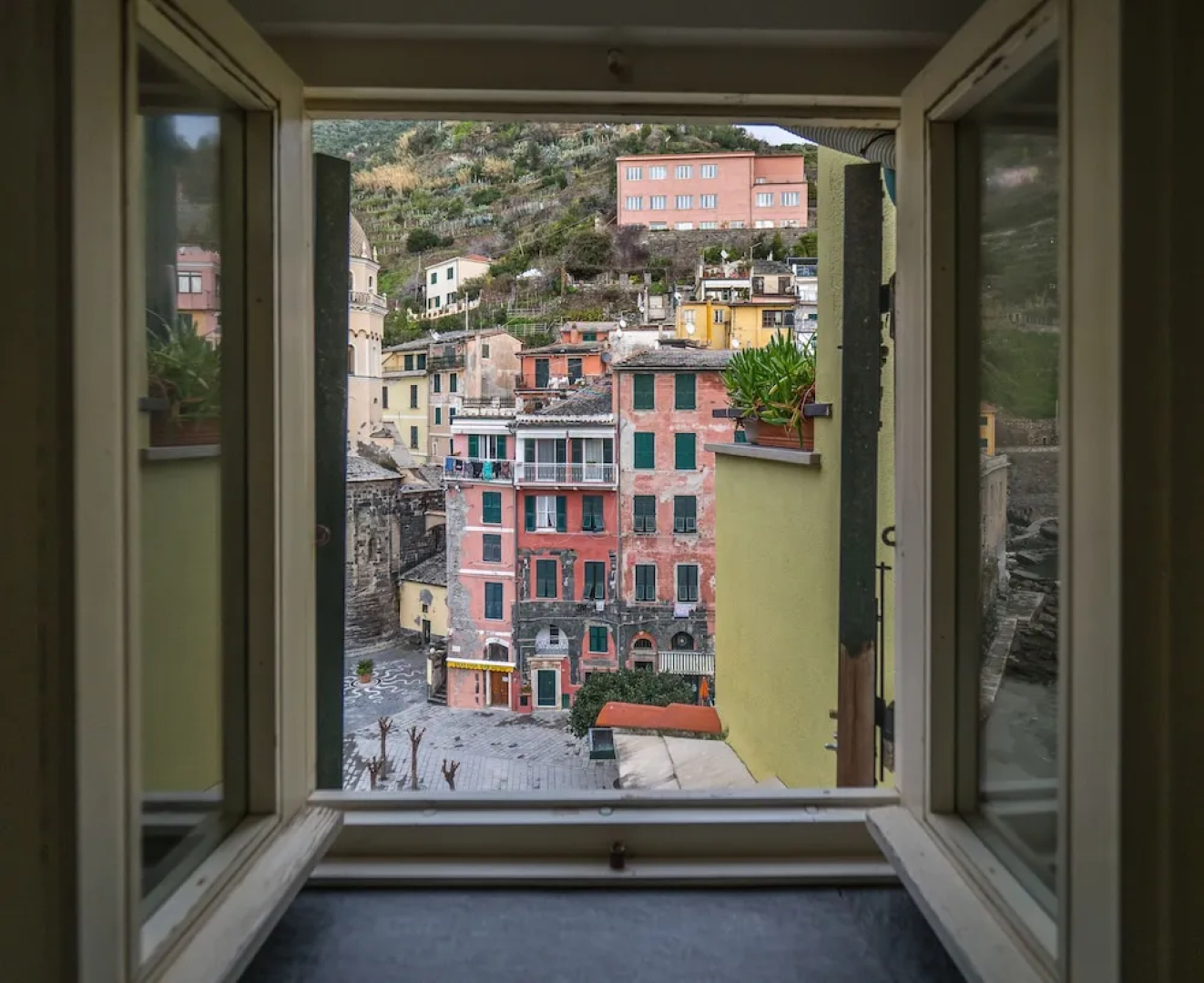 Lassu Apartment with View