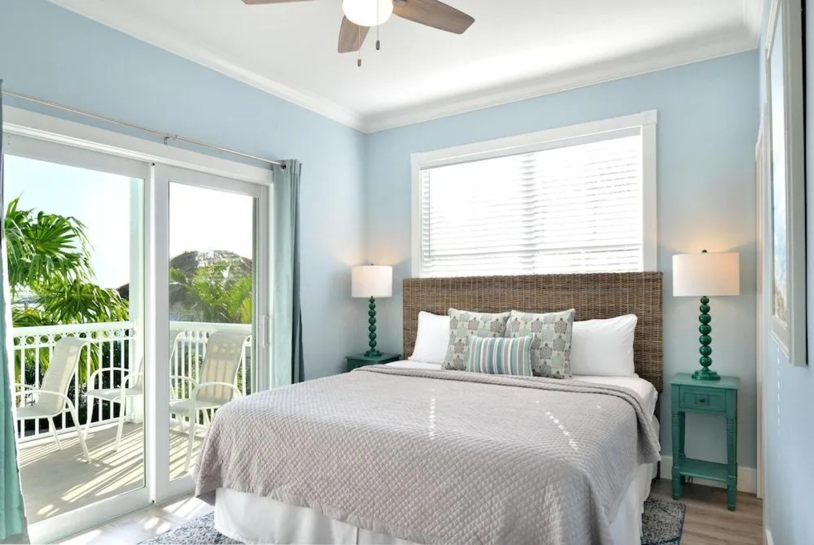 Bayview South 801 Eisenhower Dr. #6