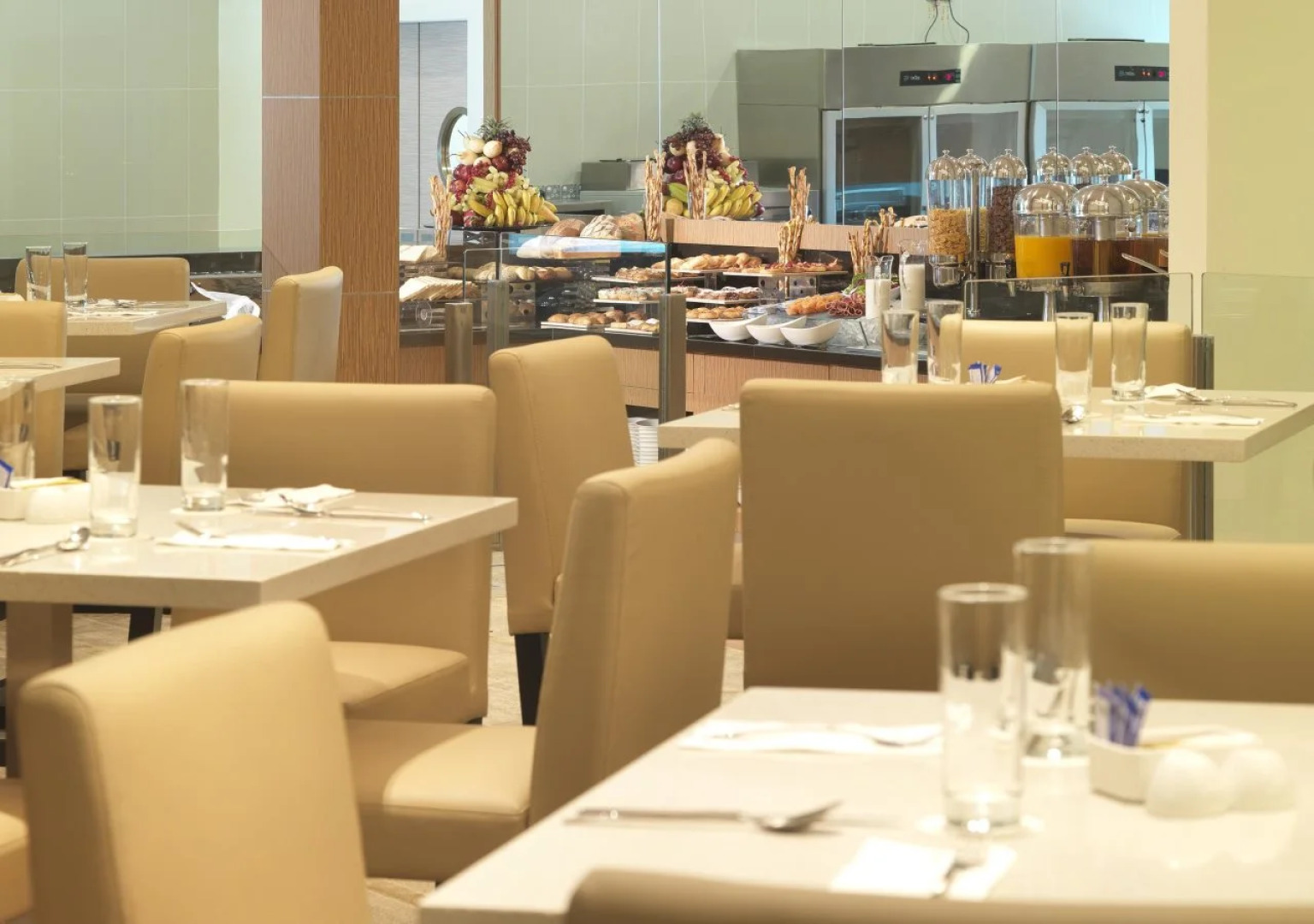 Sama-Sama Express KLIA Terminal 2 - Airside Transit Hotel