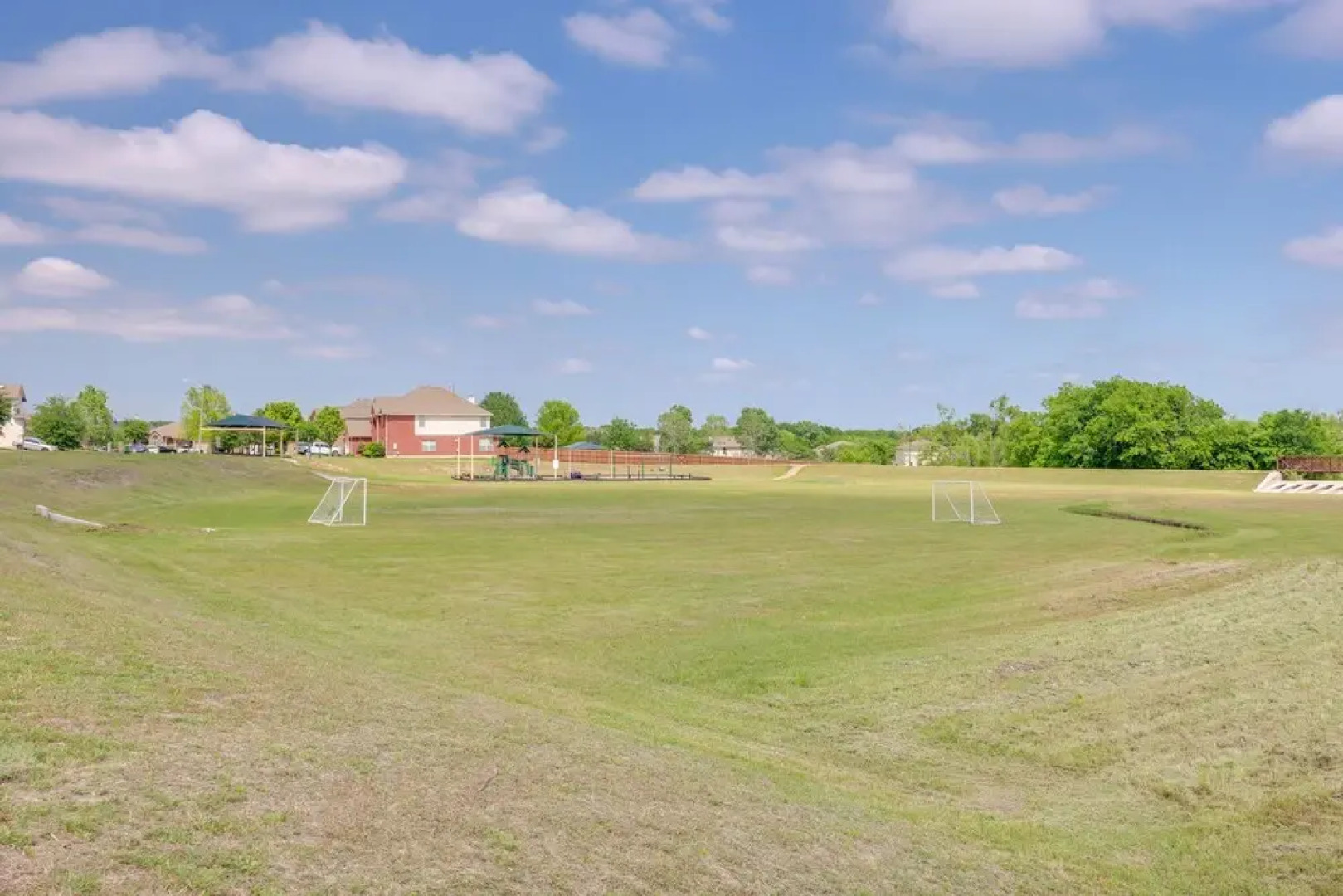 Centrally Located Kyle Home: Walk to Pool & Park!