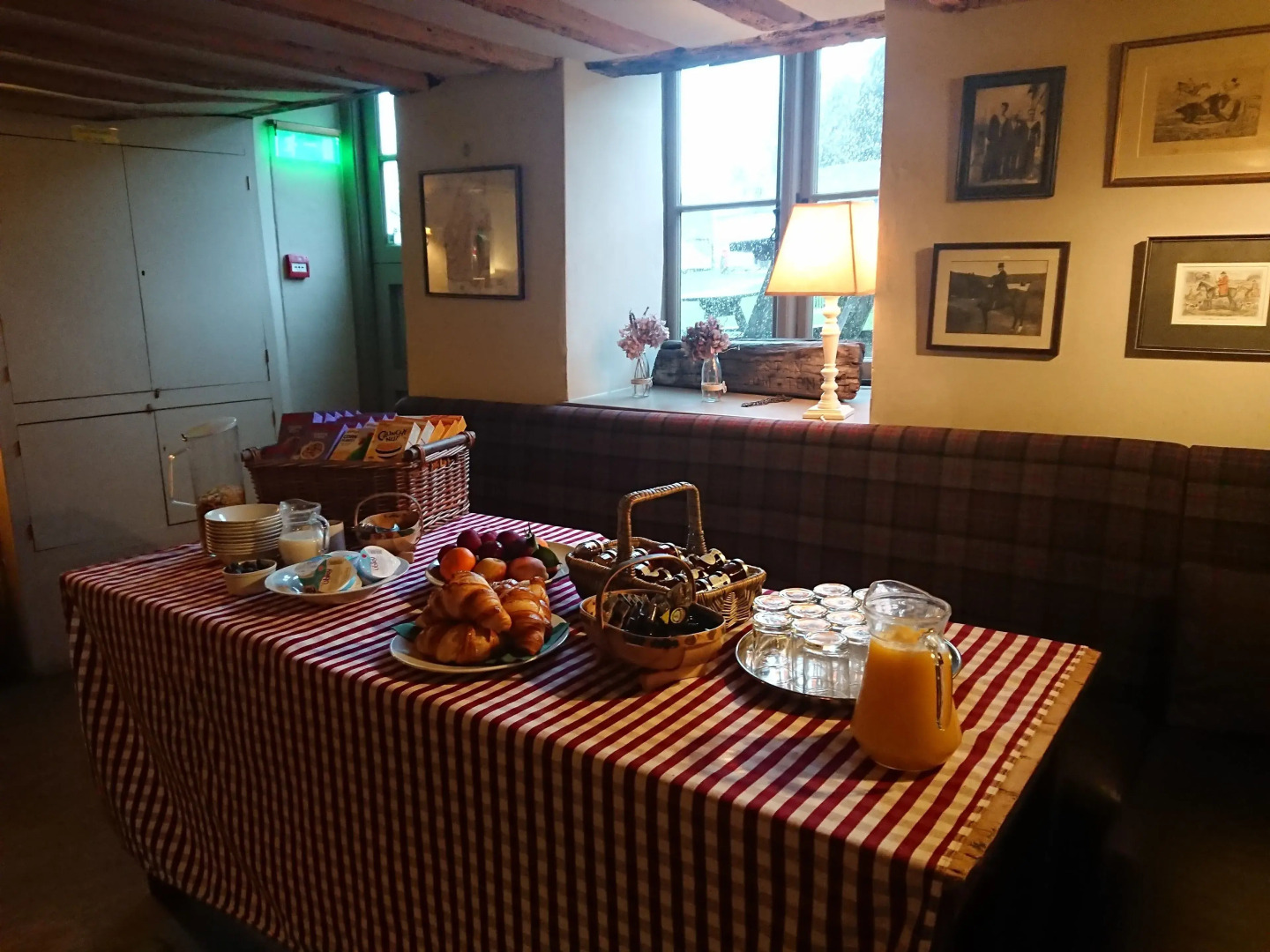 Elizabeth -Tiger Inn