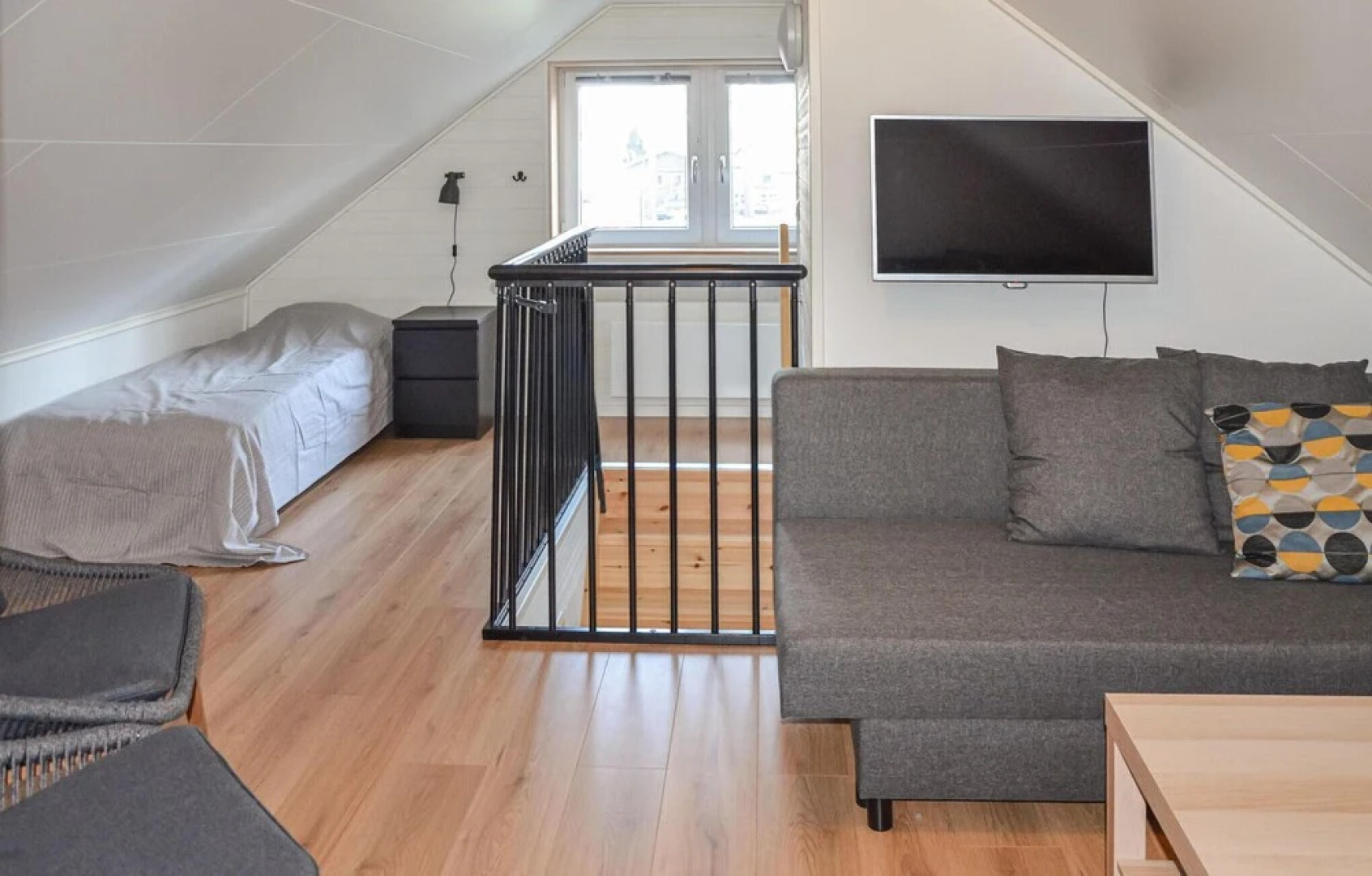 Awesome Home in Löttorp With 5 Bedrooms