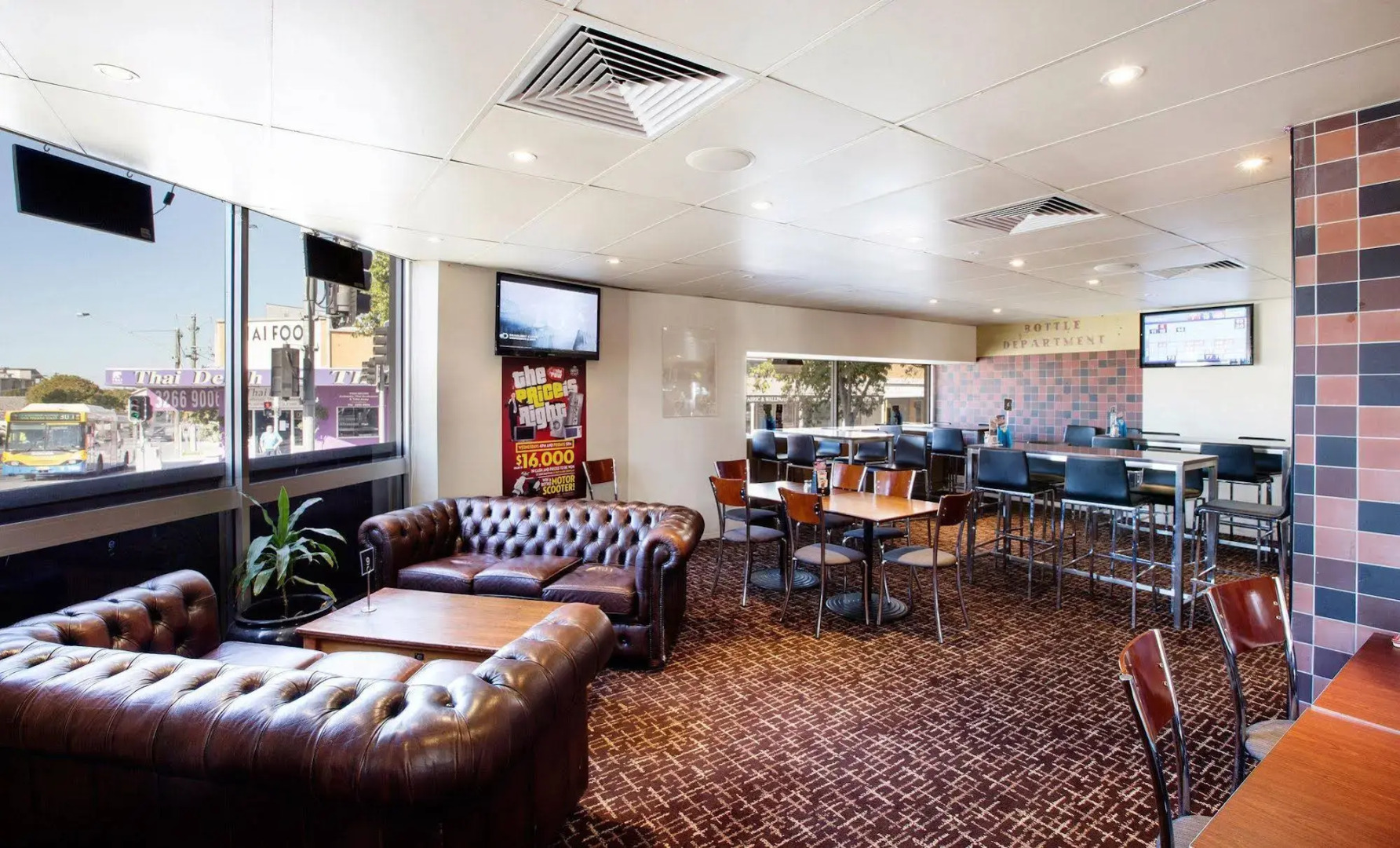 Nightcap at Prince of Wales Hotel