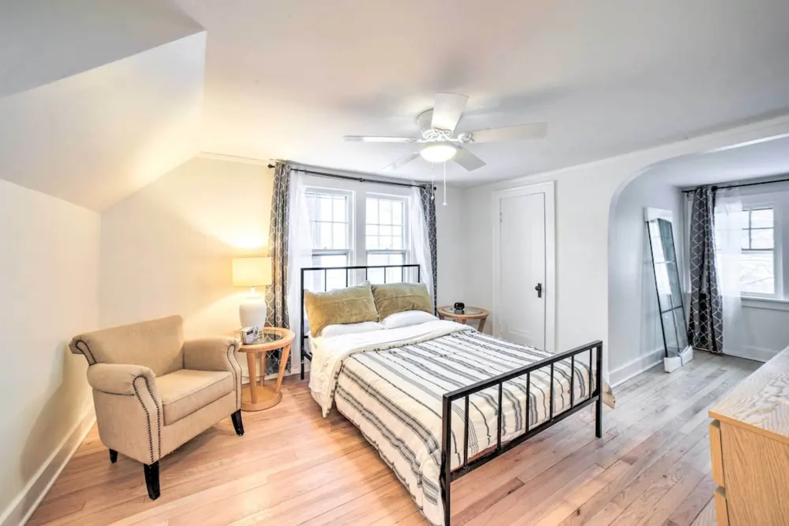 South Bend Home < 1 Mi to Notre Dame!