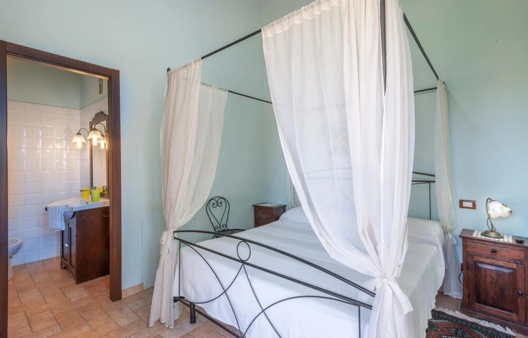 Awesome Home in Tolentino With 6 Bedrooms, Wifi and Outdoor Swimming Pool