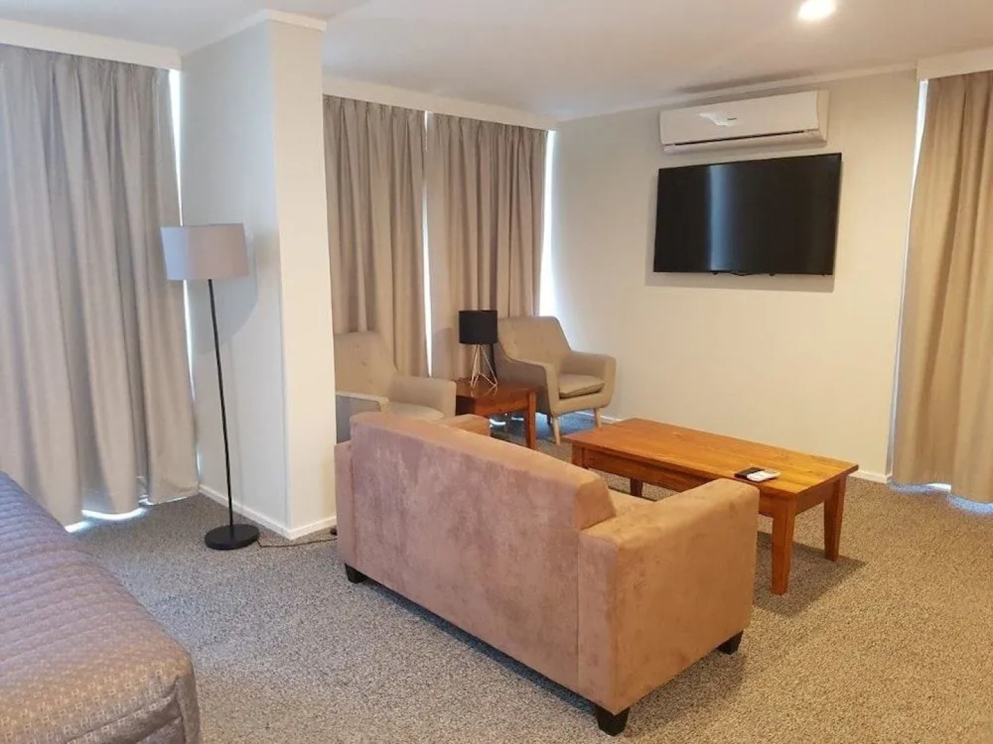 Posthouse MotorLodge