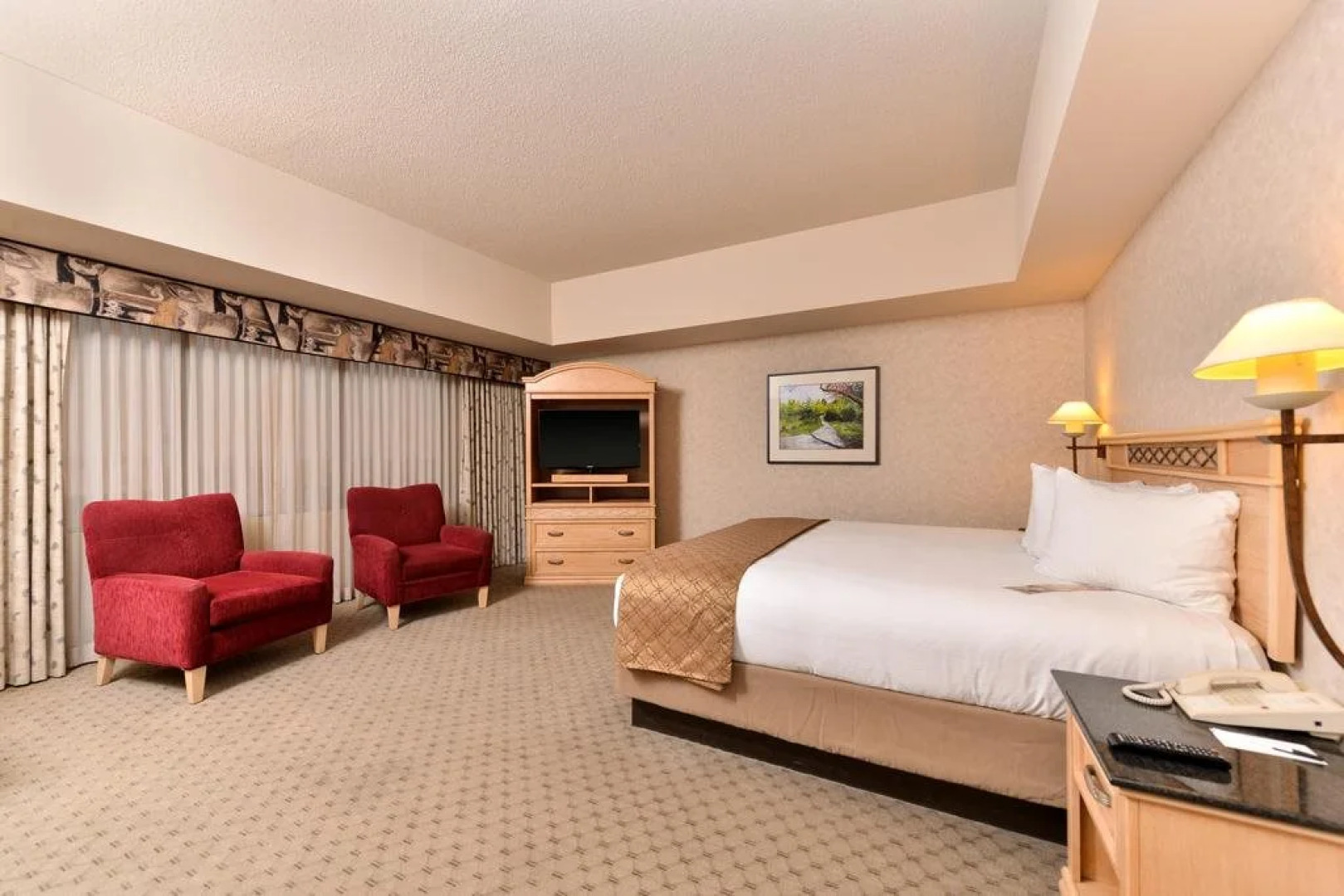 Edward Hotel & Convention Center