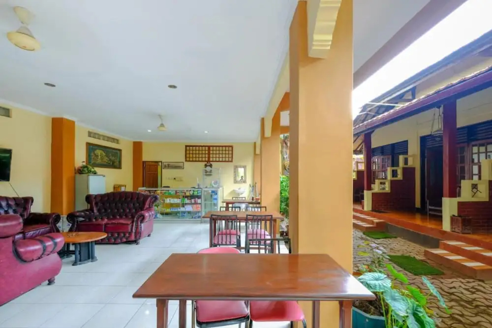 The Ellen Hotel by ecommerceloka