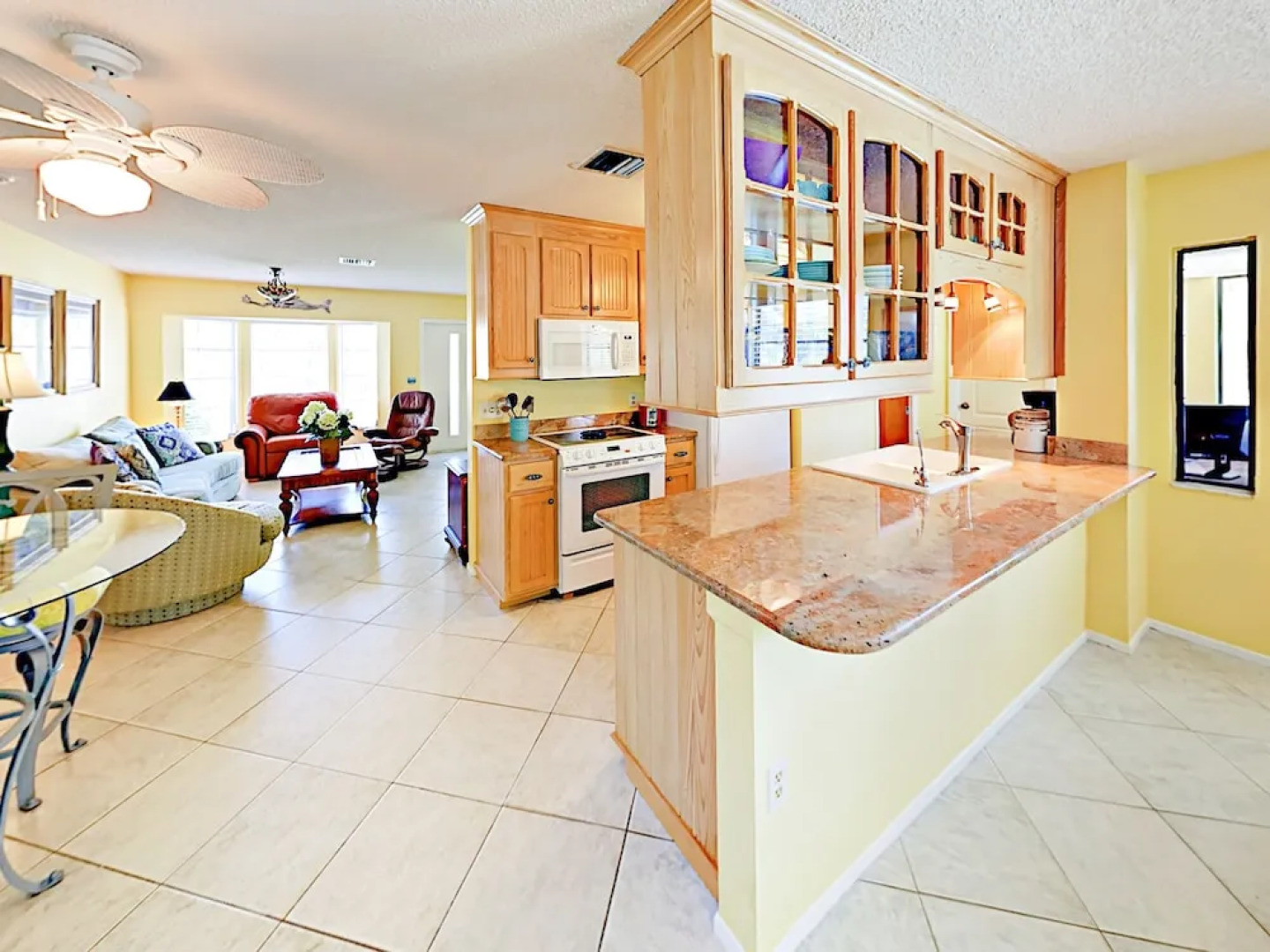 803 Suncrest Drive Home 3 Bedrooms 2 Bathrooms Home