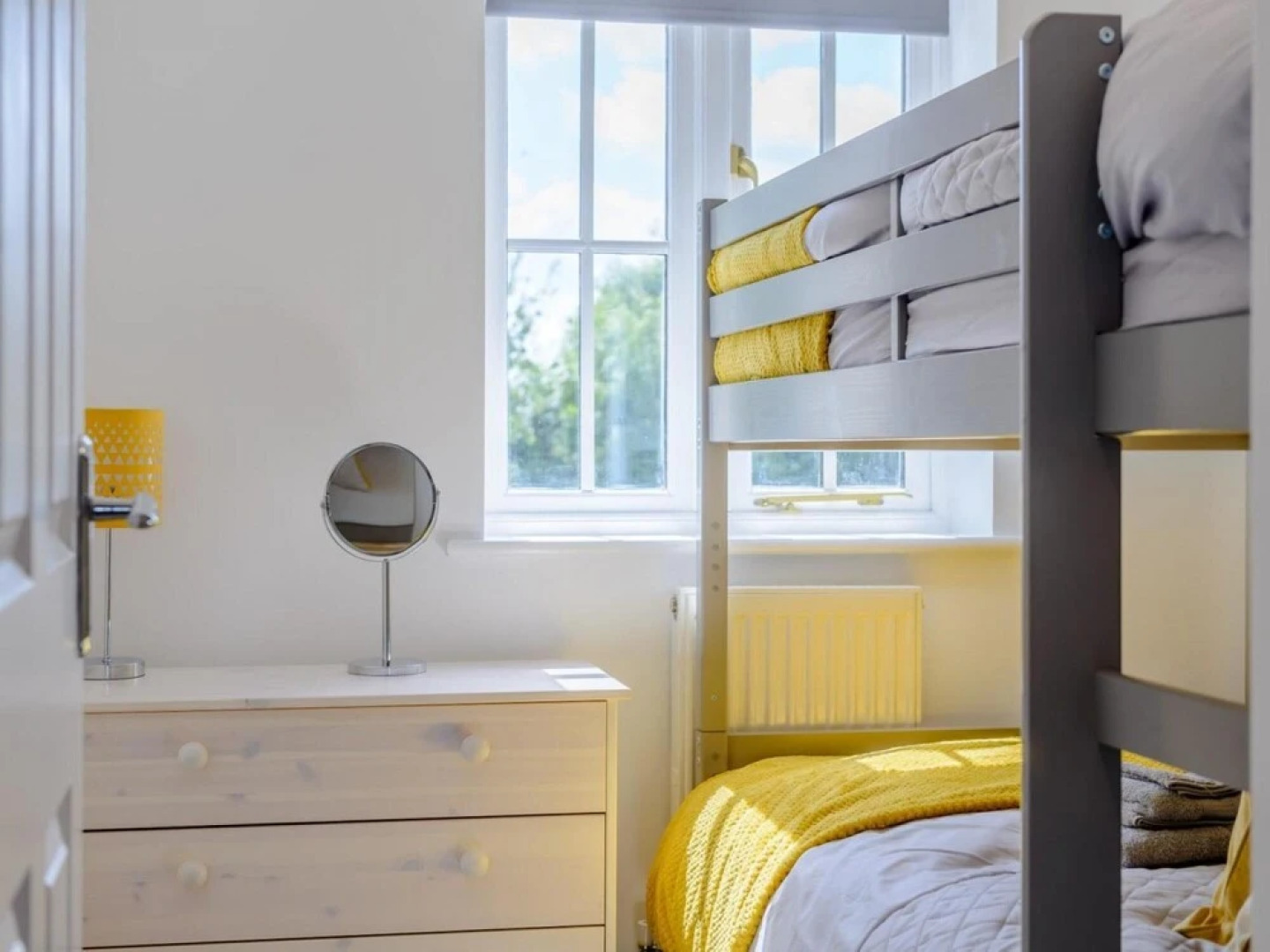 Host Stay Overcarr Cottage