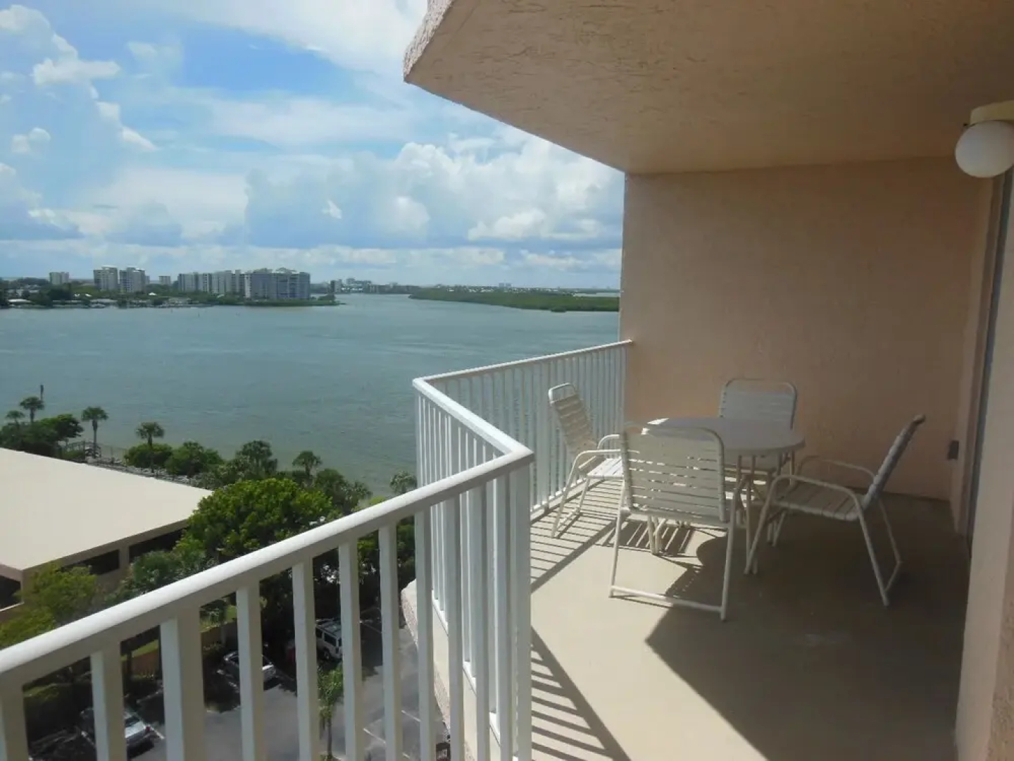 Lovers Key Resort 907