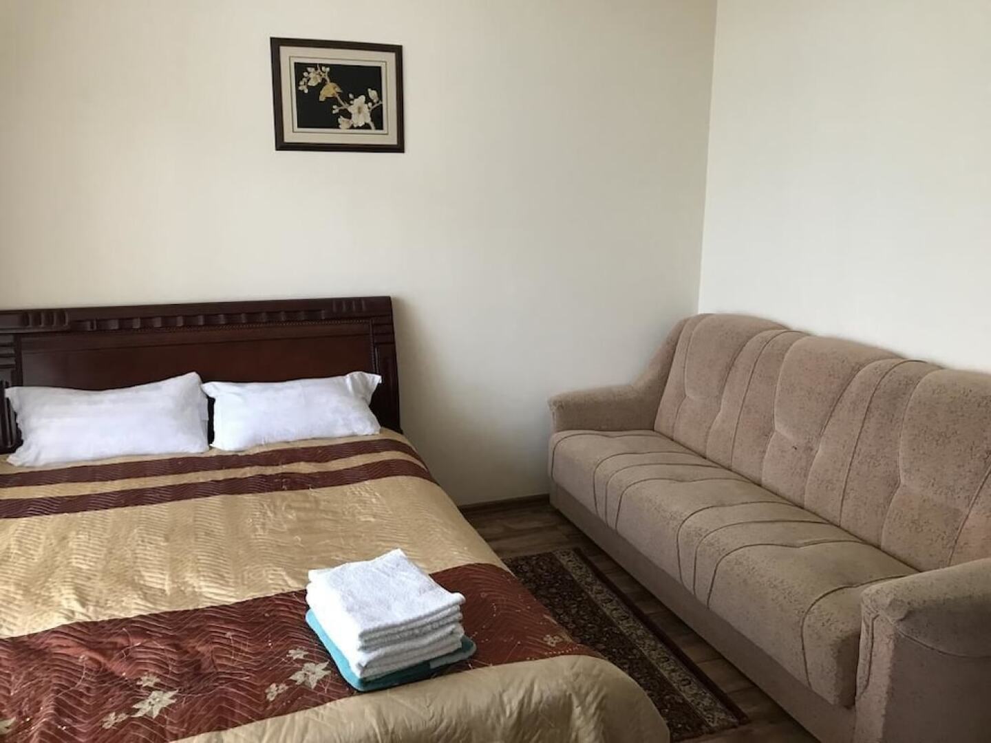 Курорт Altyn Bulak на берегу озера