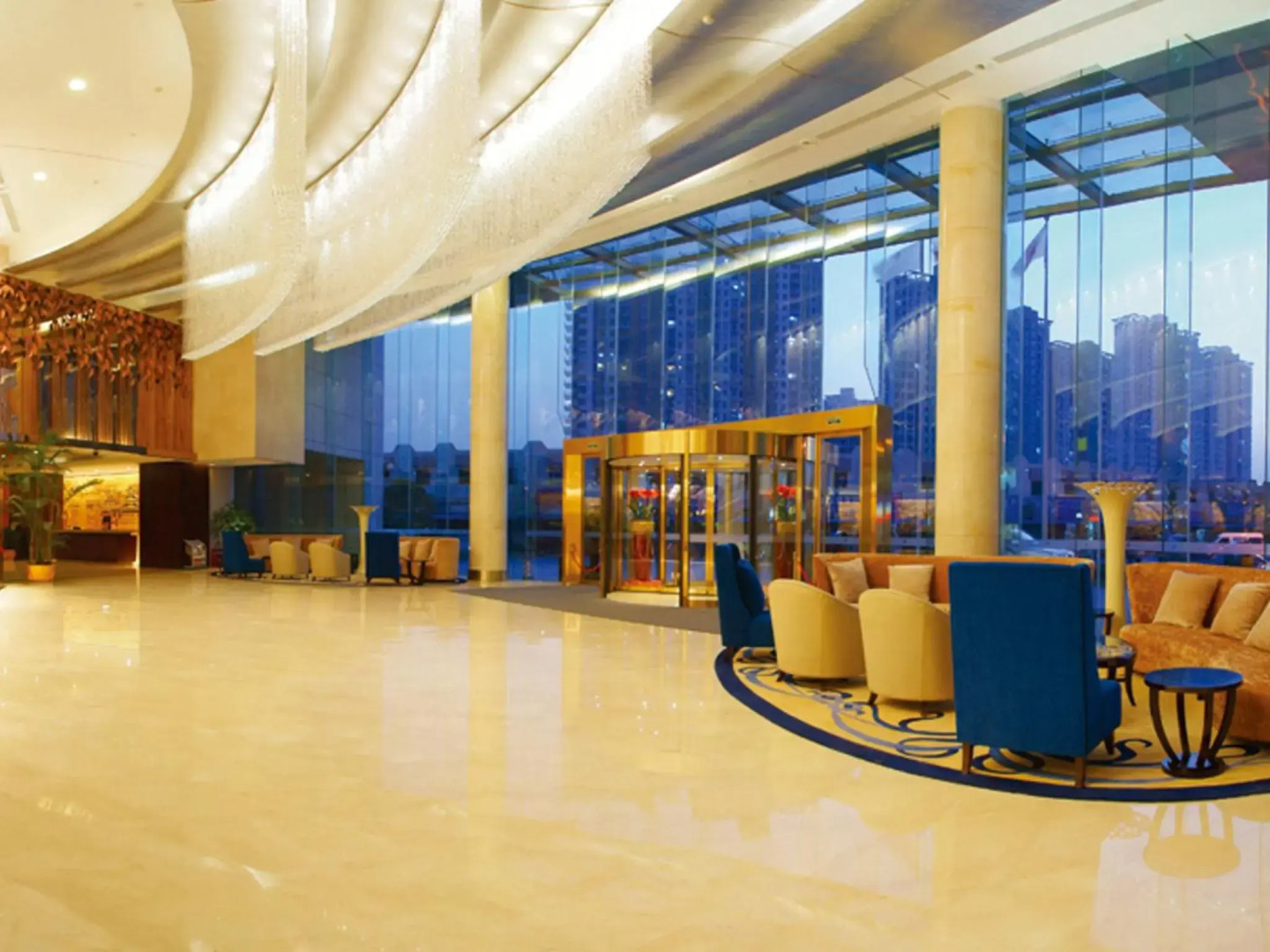 Cenbest Jinling Grand Hotel