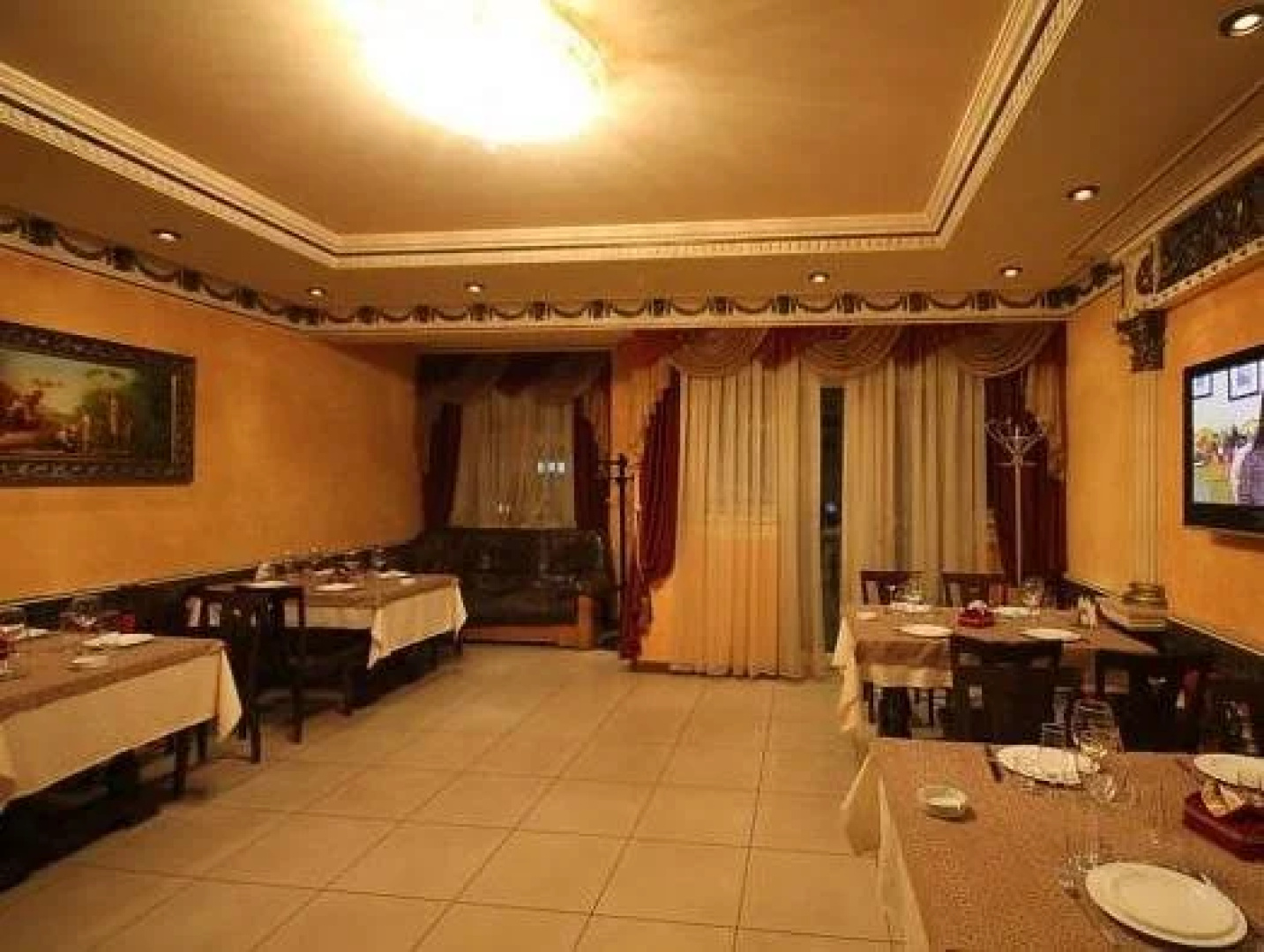 Urartu Hotel