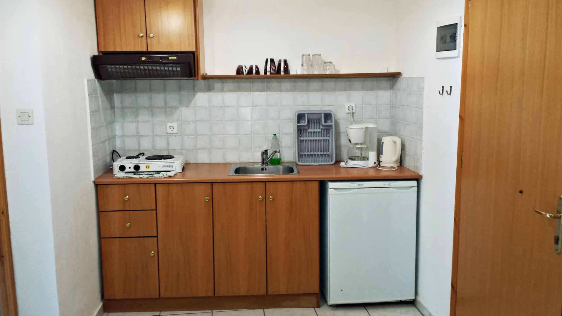 Studios & Apartments Efrosini