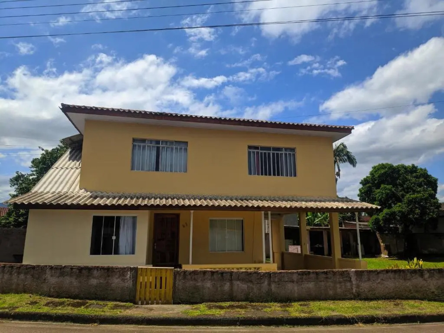 Sobrado da Vila, 1km Centro, ideal Trabalho e Passeio