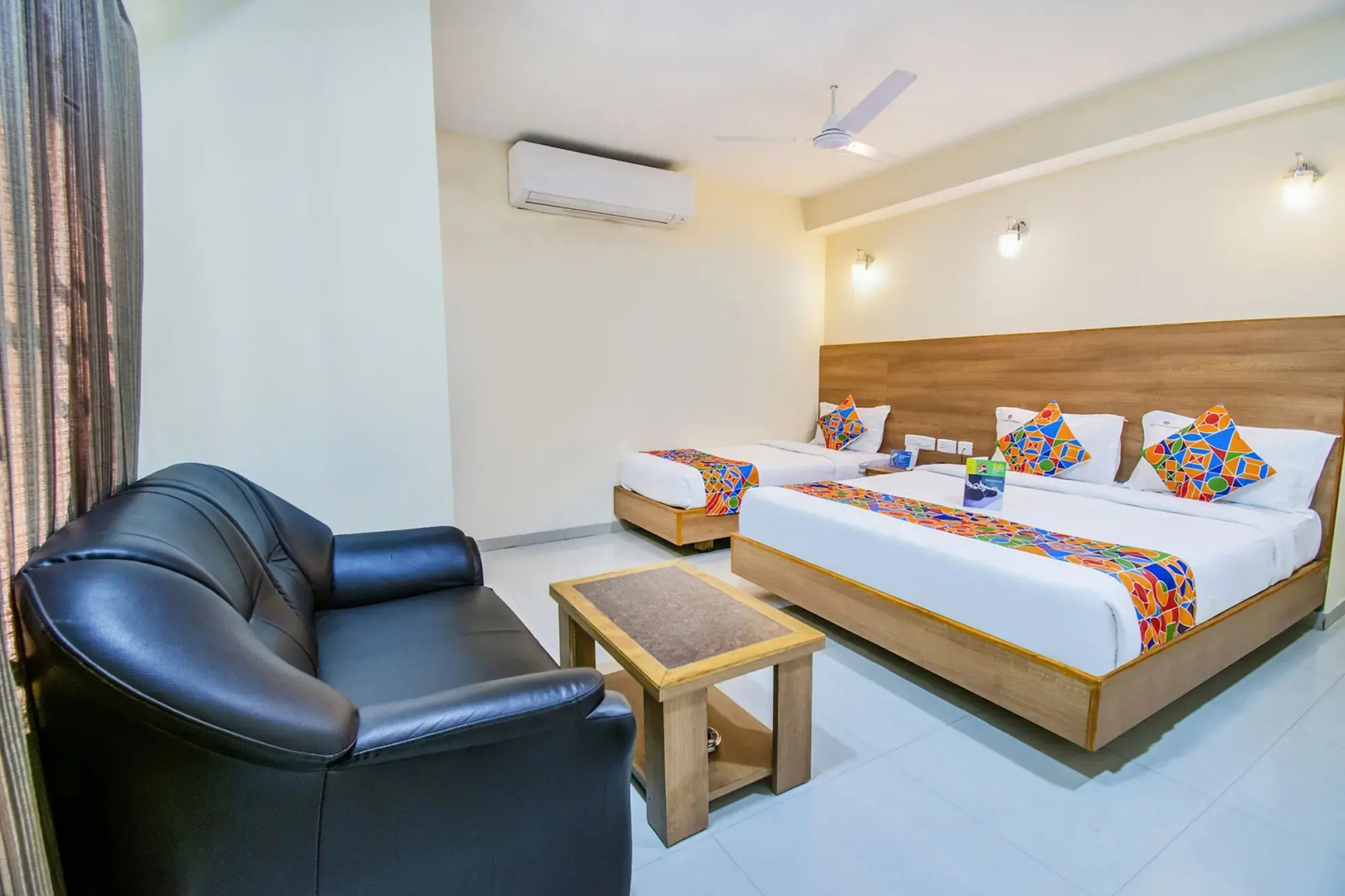 Fabhotel Jansi Deluxe Gandhipuram