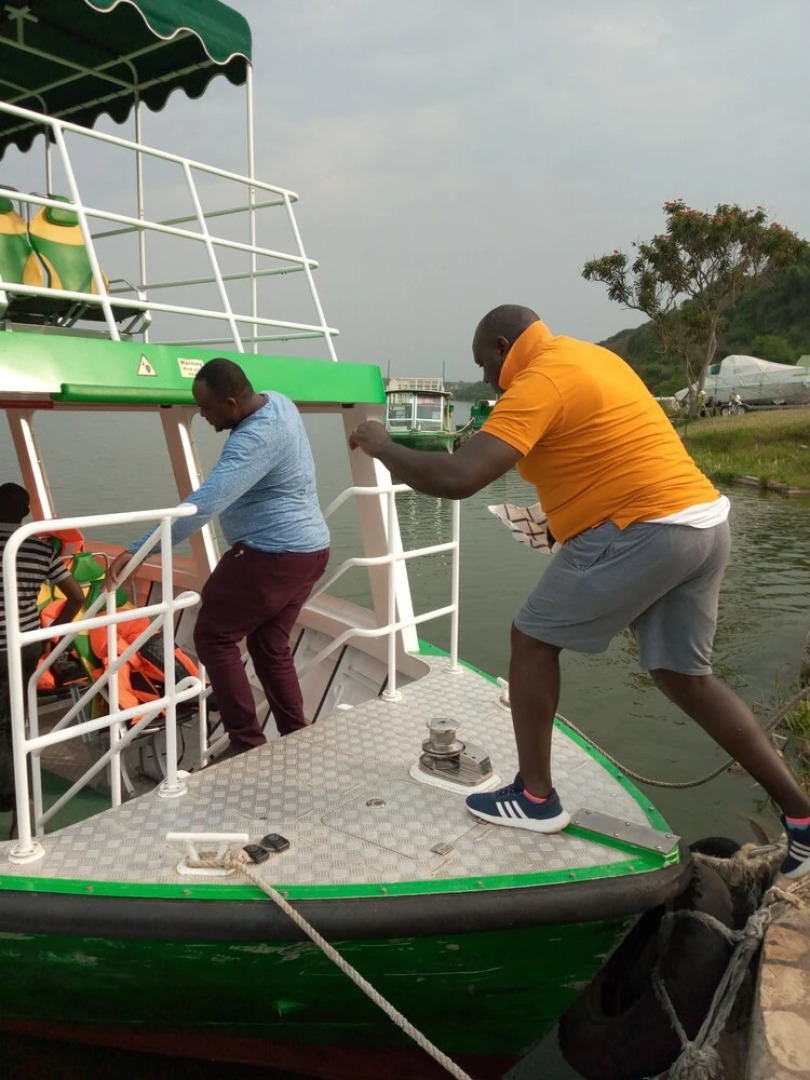 Equator Snow Geo Lodge