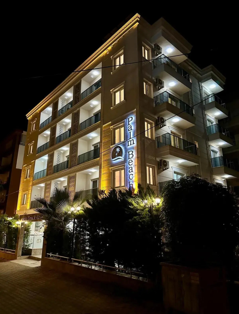 Palm Beach Hotel