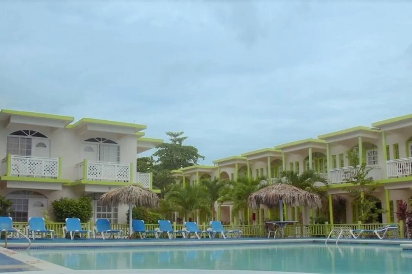 Fun Holiday Beach Resort