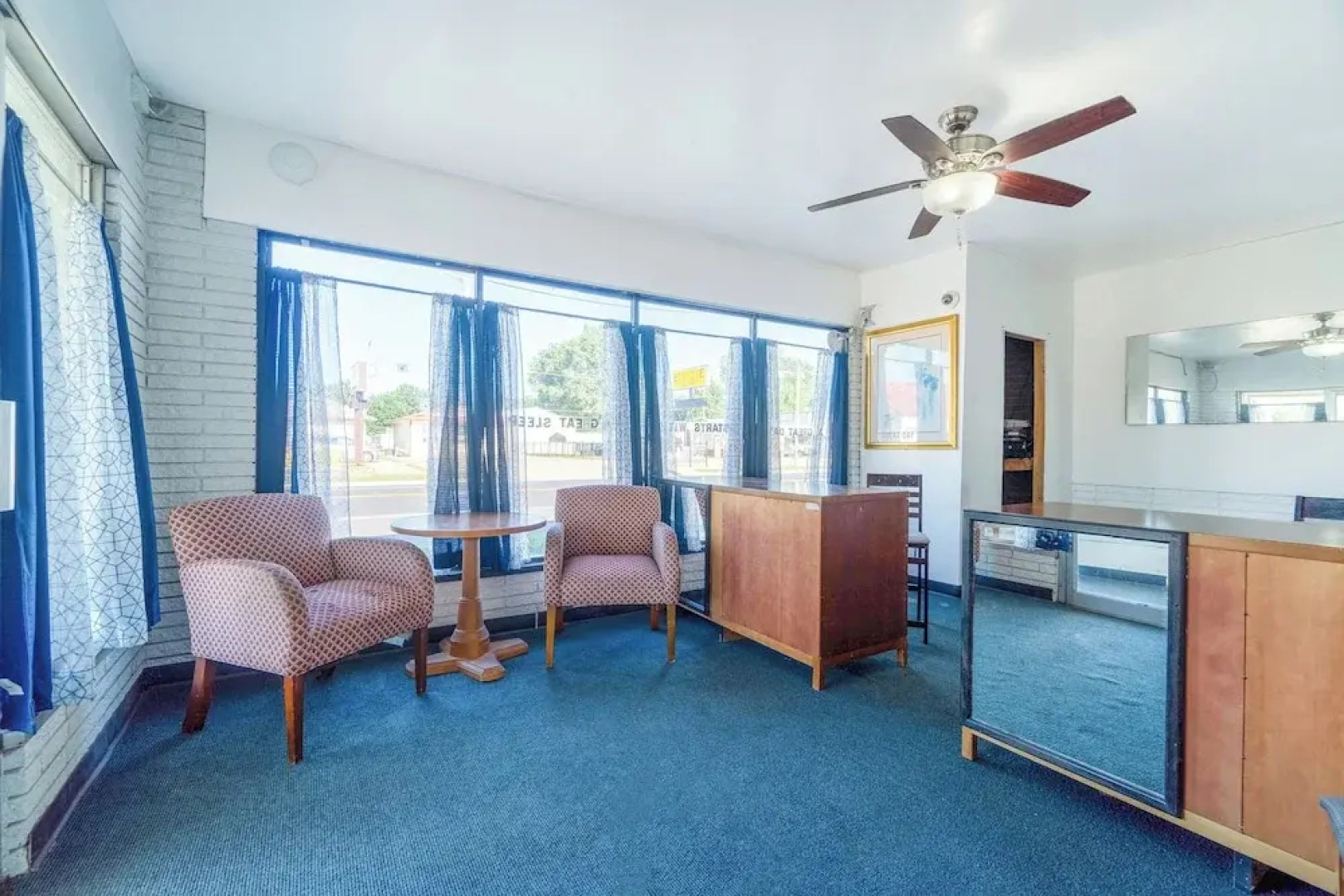 The Inn by El Dorado Lake