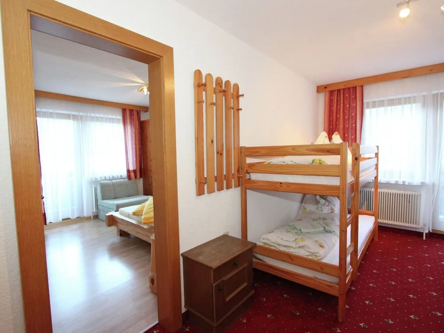 Spacious Holiday Home With Balcony, Sauna, Parking