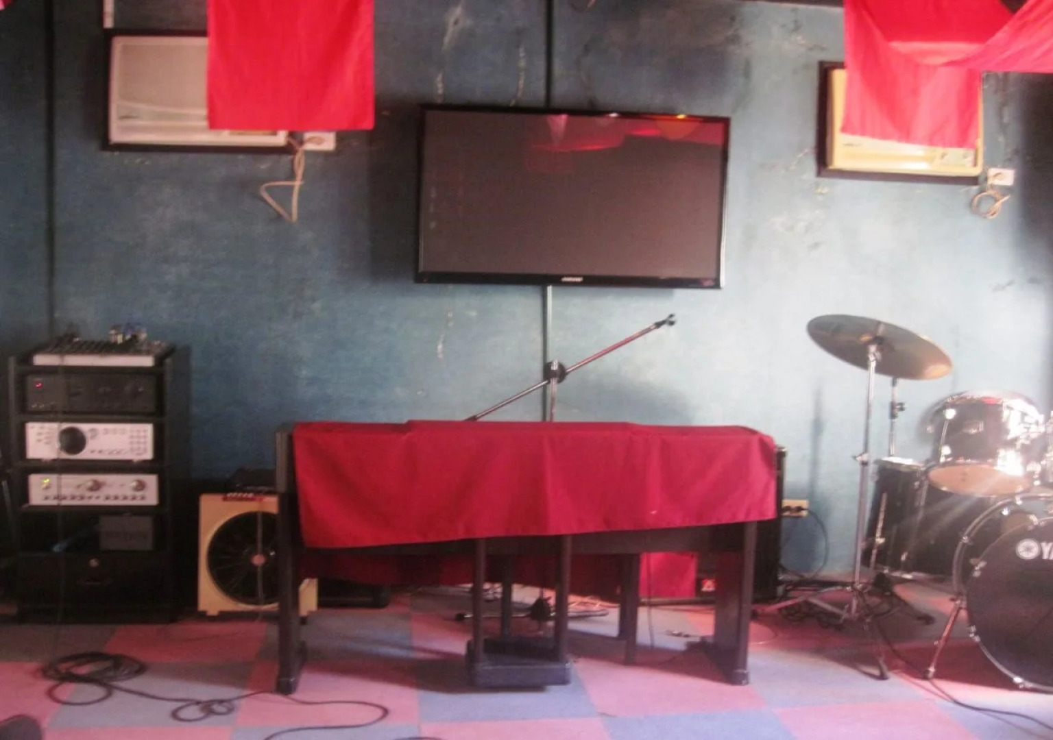 Alicia Hotel & Restaurant