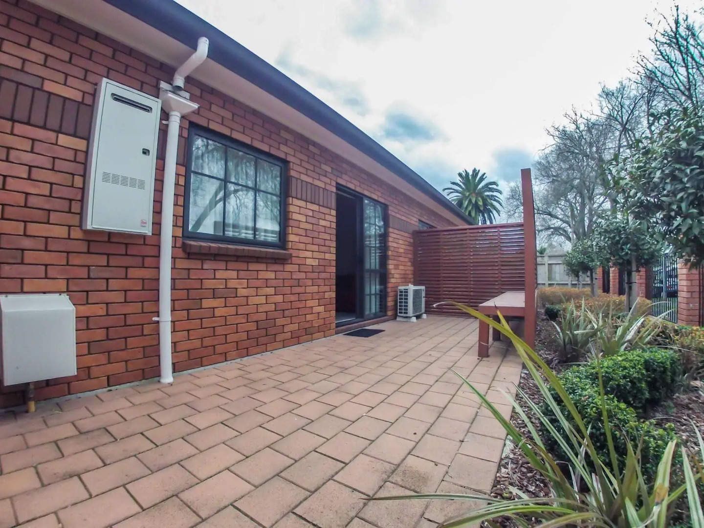 Albert Court Motor Lodge