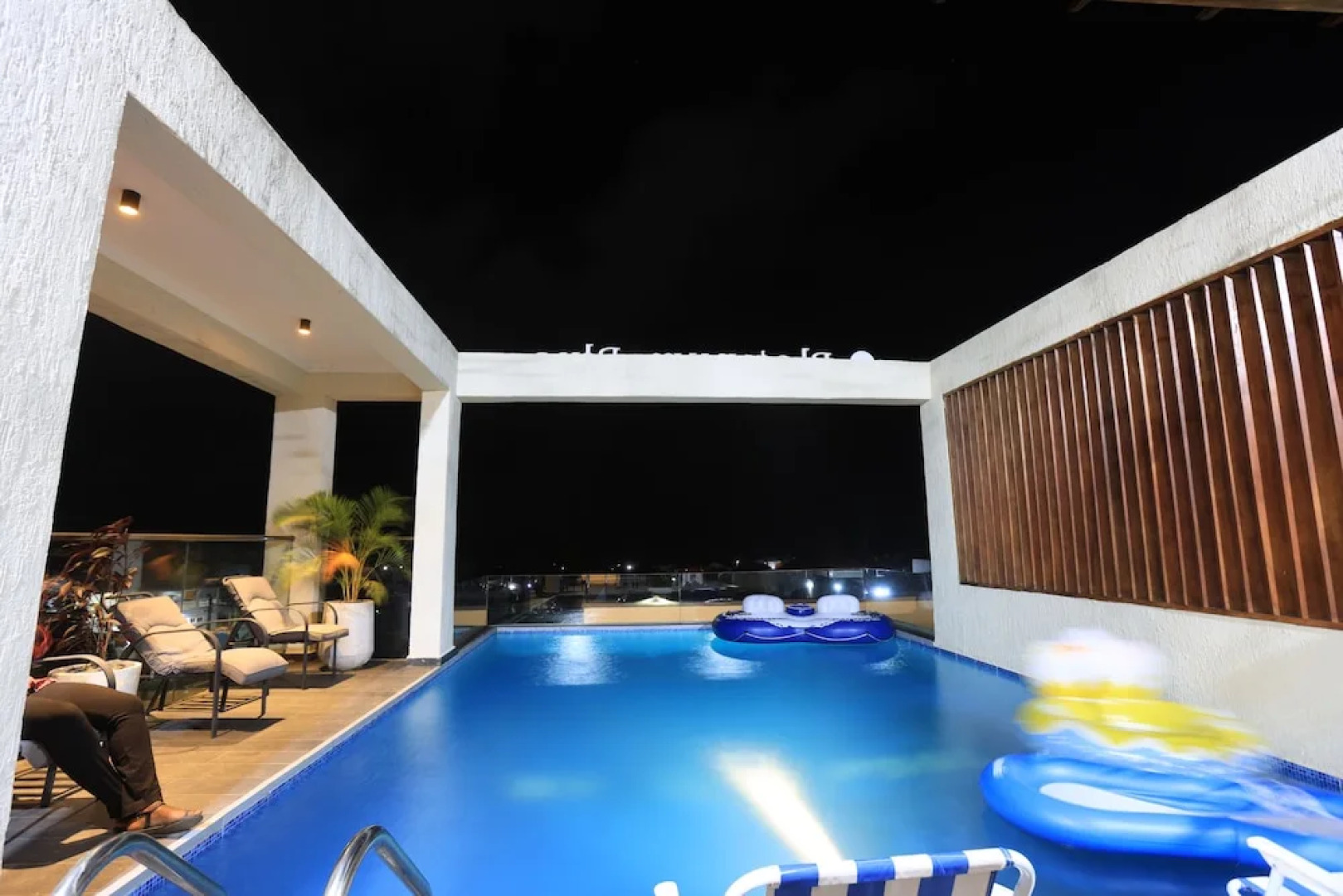 Platinum Plus Apartments