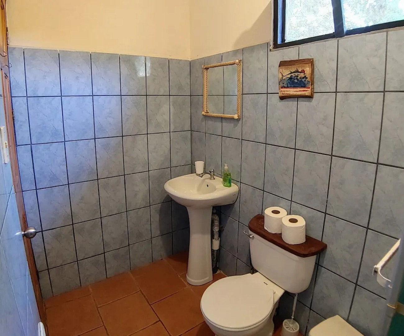 Colibri Surf House & Flats