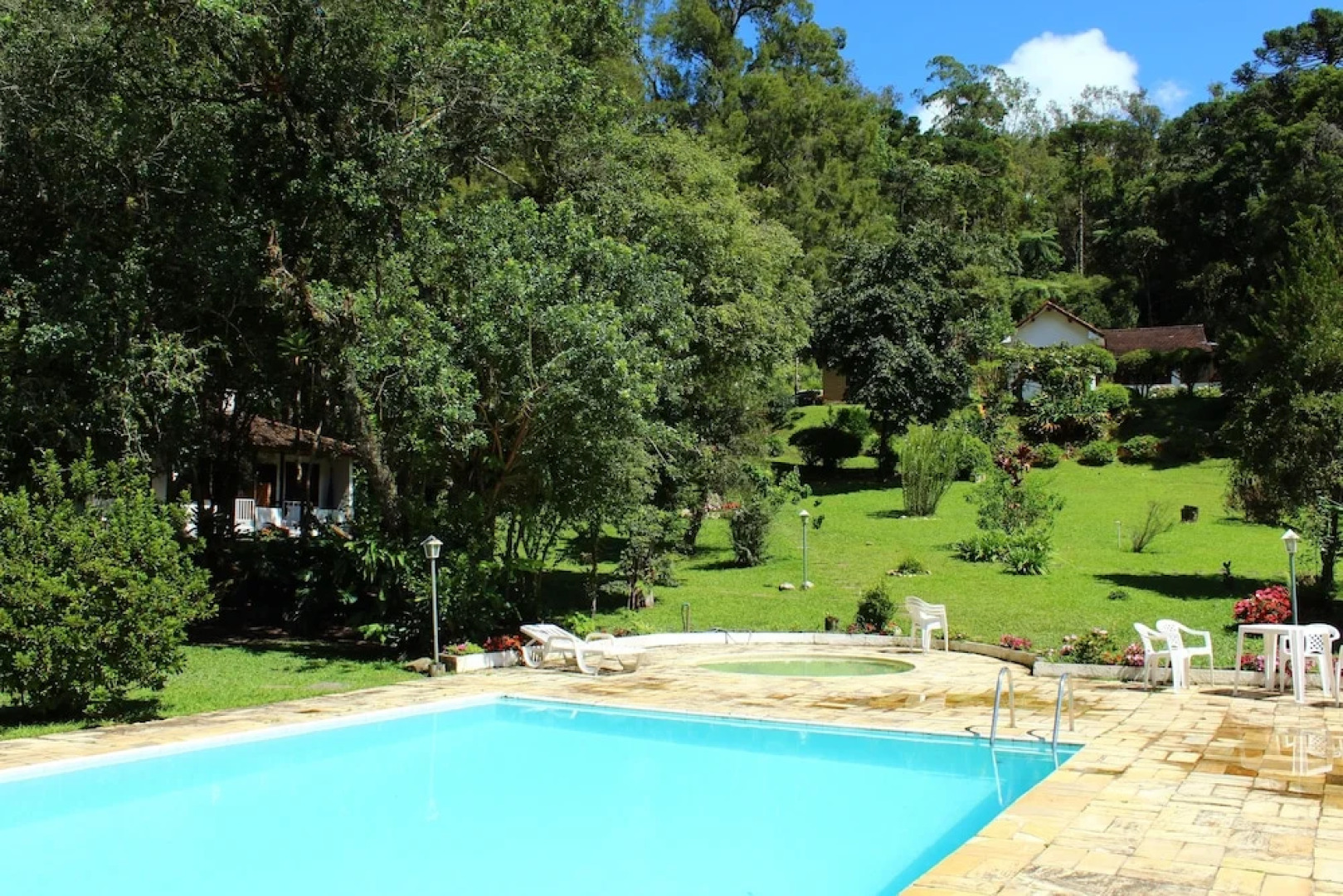 Hotel Bosque das Azaleas