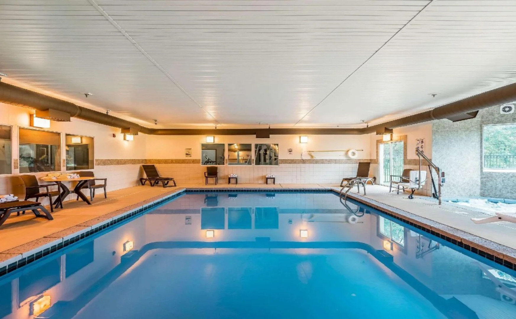 Comfort Inn & Suites Pittsburg KS