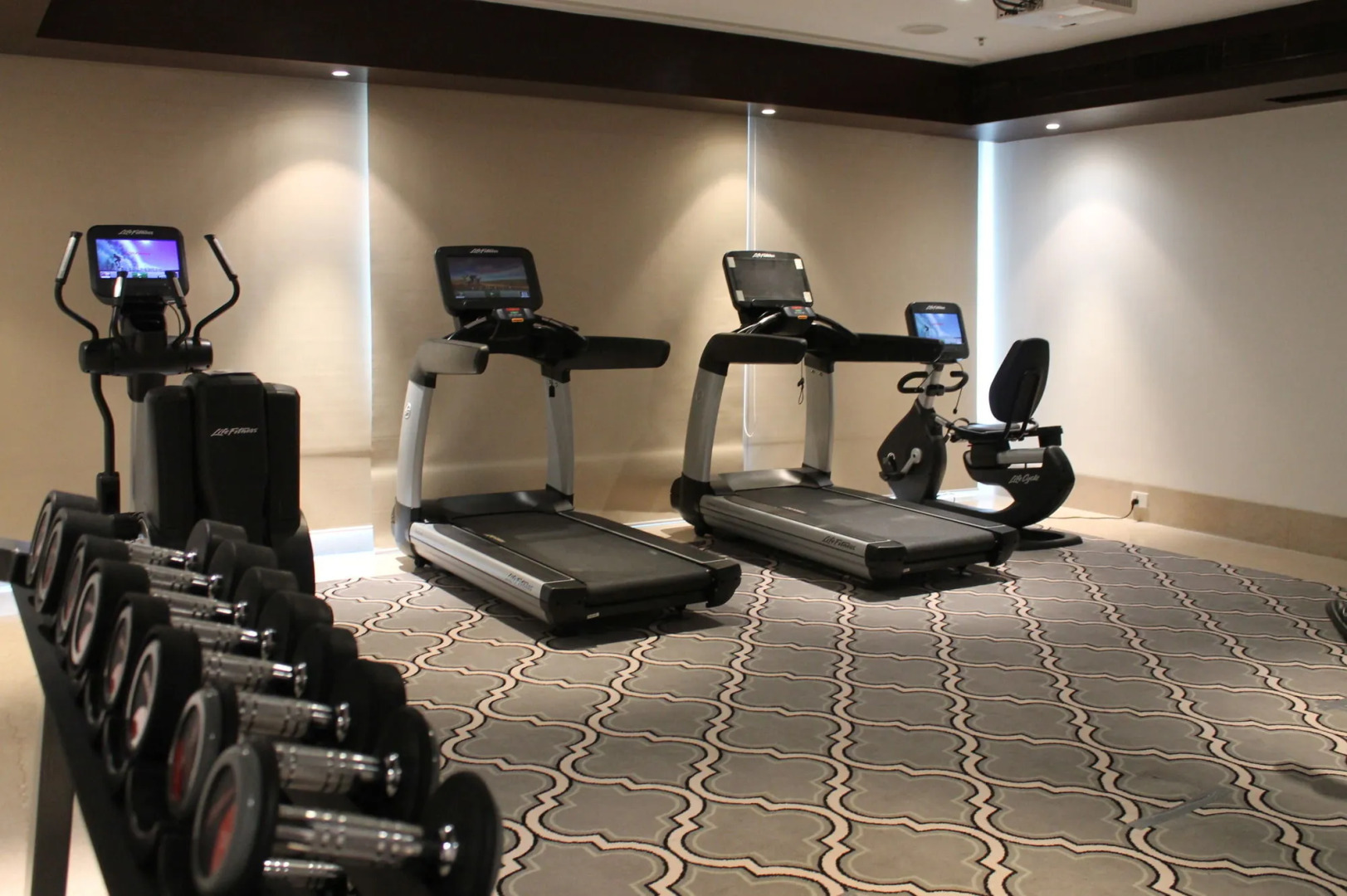 Mercure Hyderabad KCP Hotel