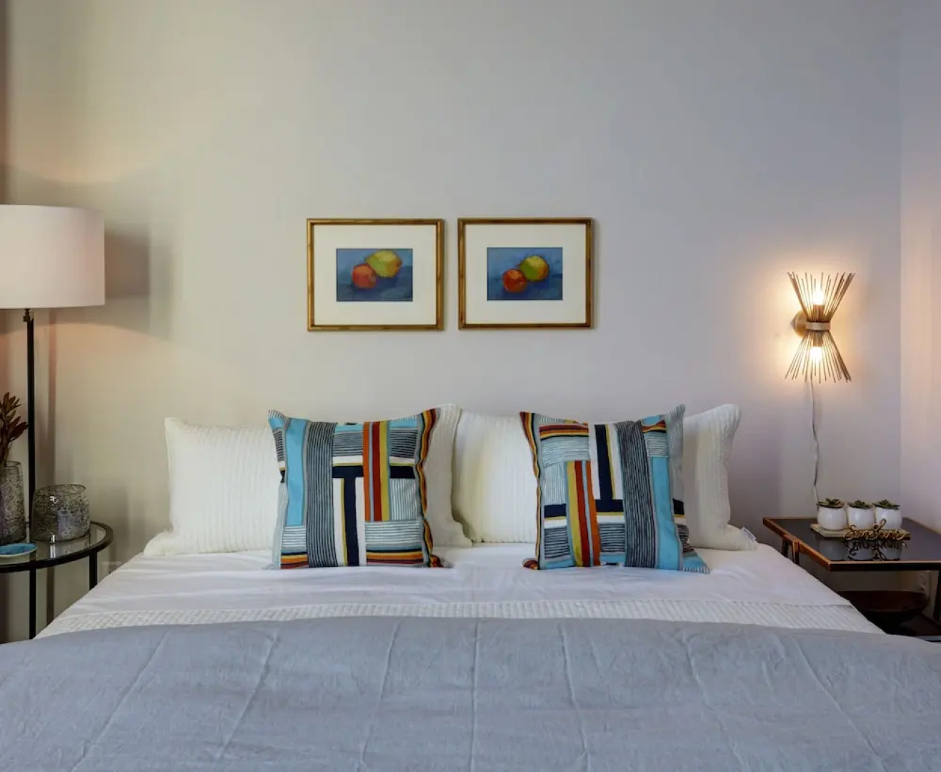 Kinn Guesthouse Bay View