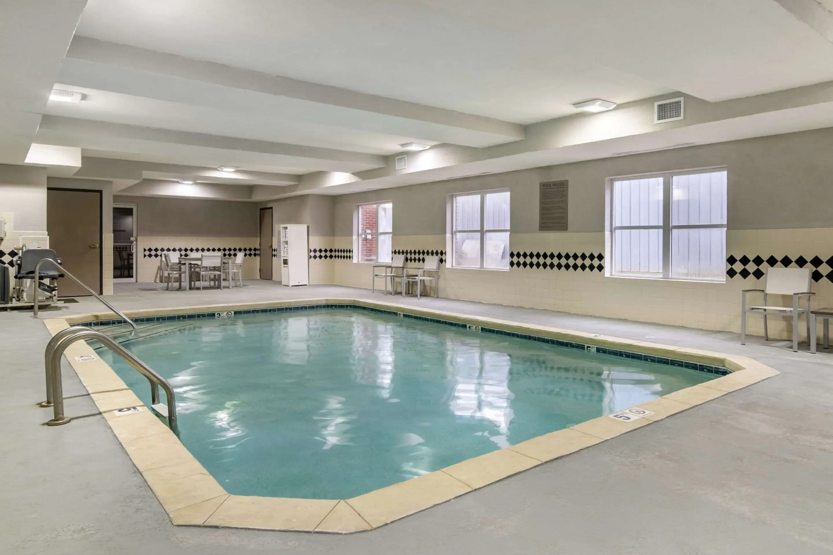 Comfort Inn & Suites Calhoun South