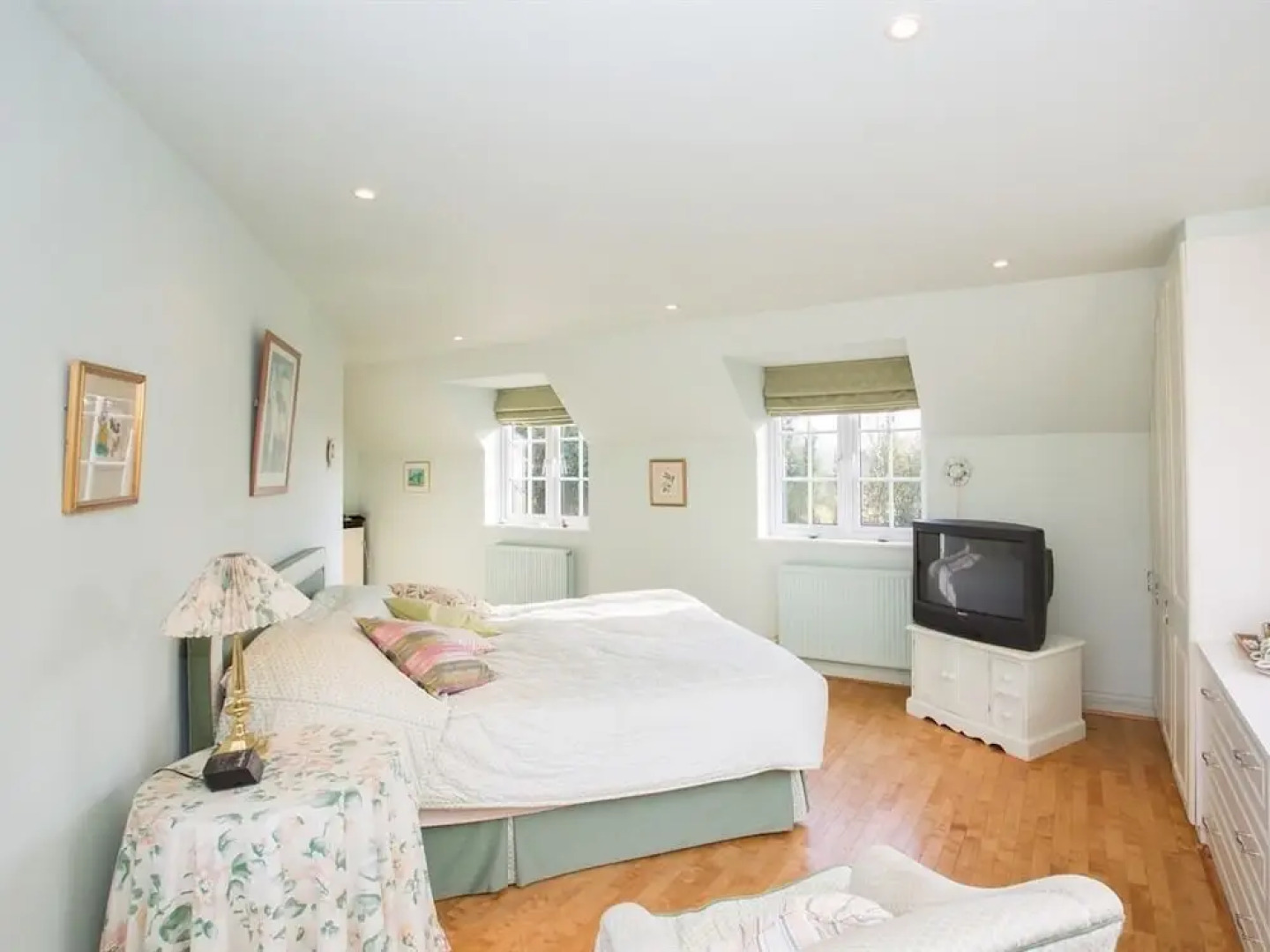 West Lodge at Porters End