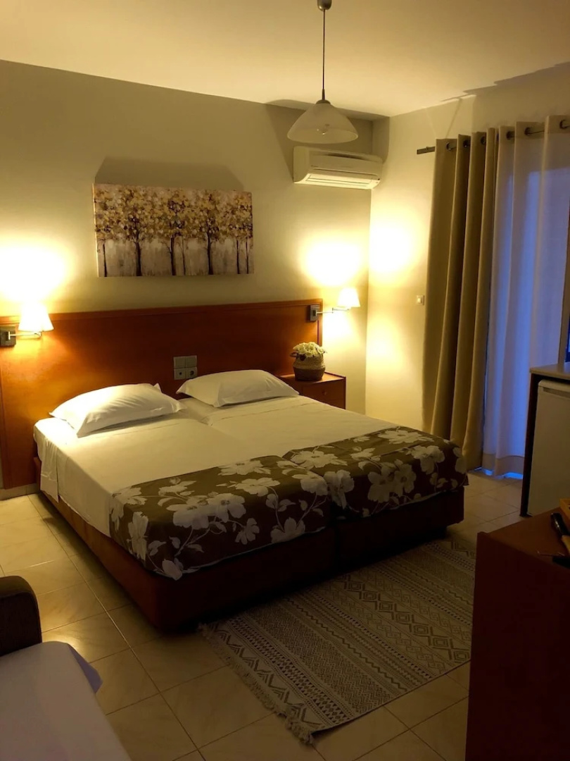 Philippos Studios & Apartments