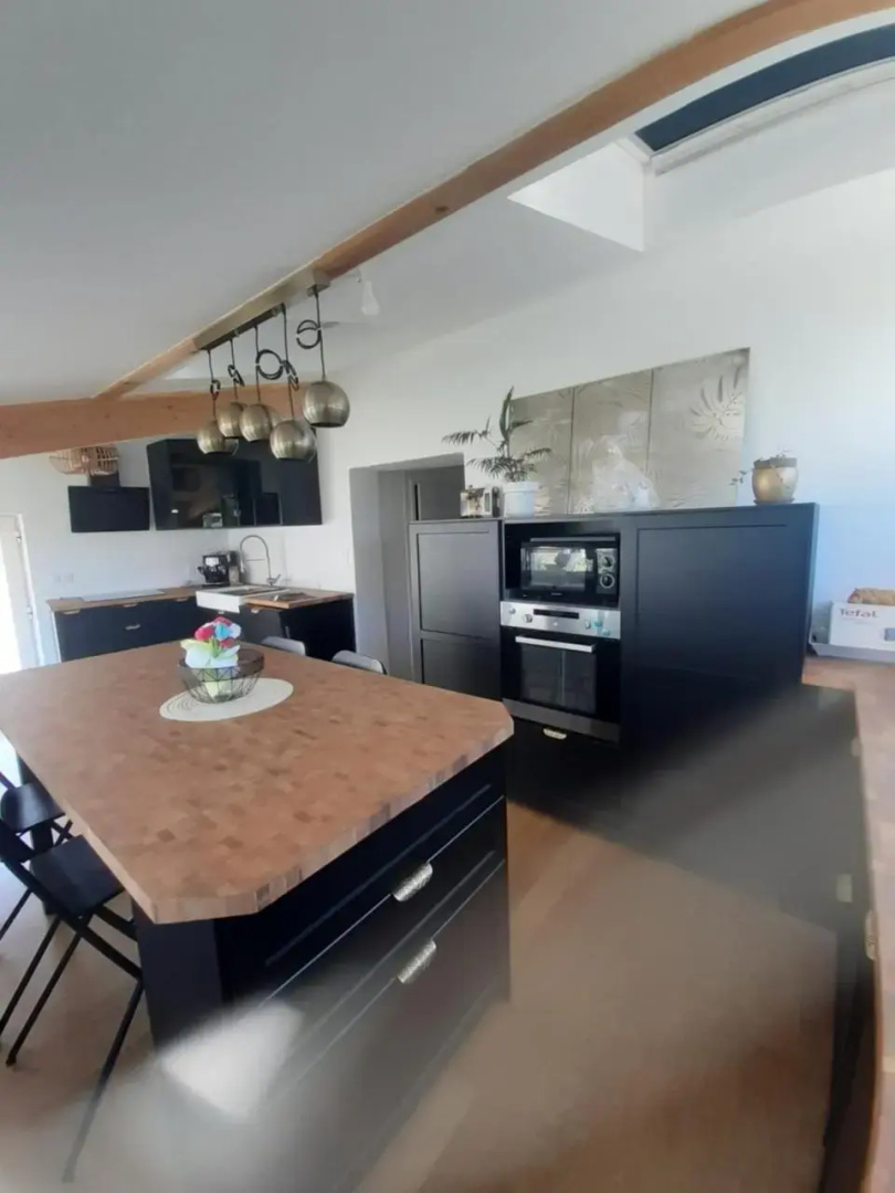Chazey sur Ain, agréable petite maison de village