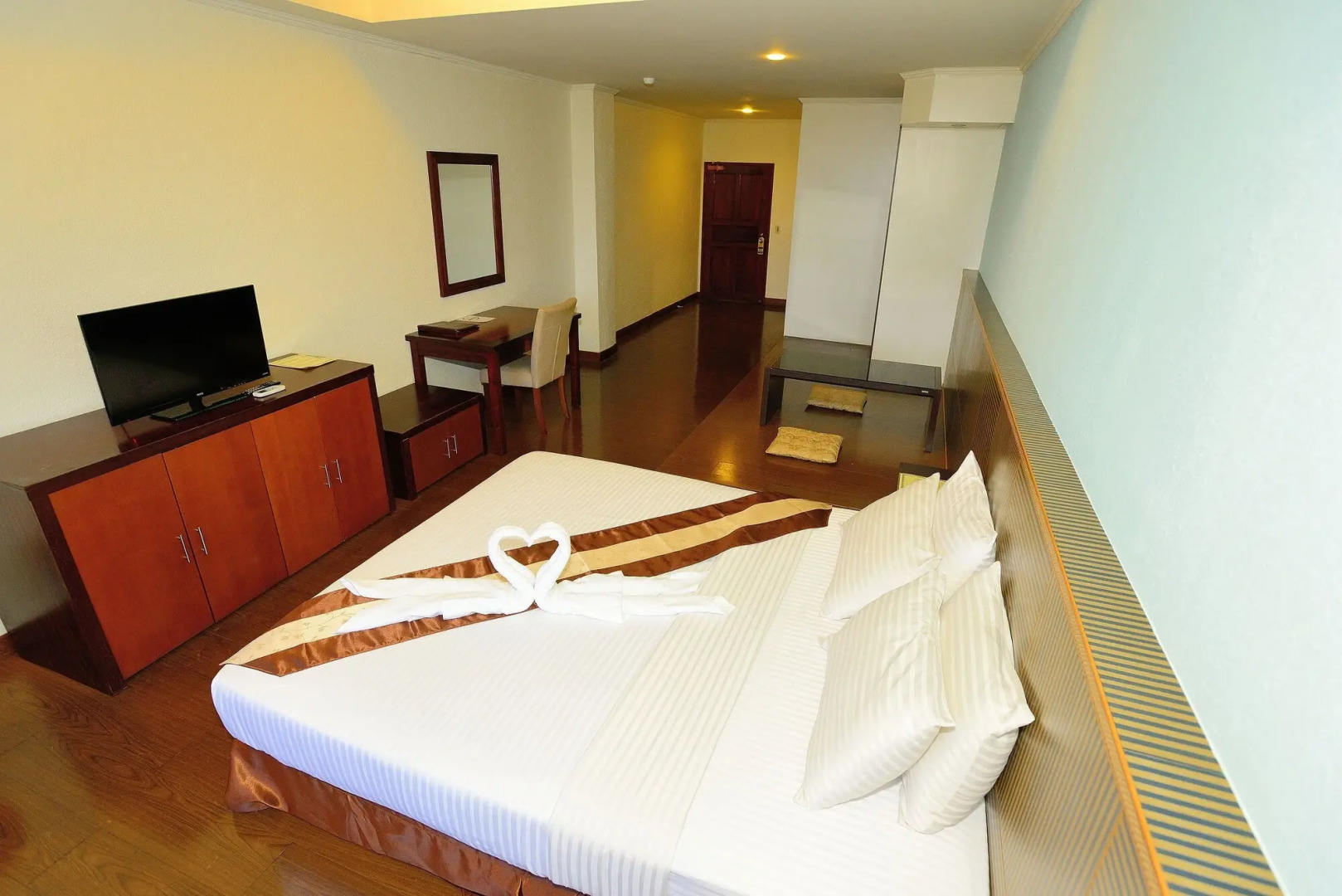 Airai Water Paradise Hotel & Spa