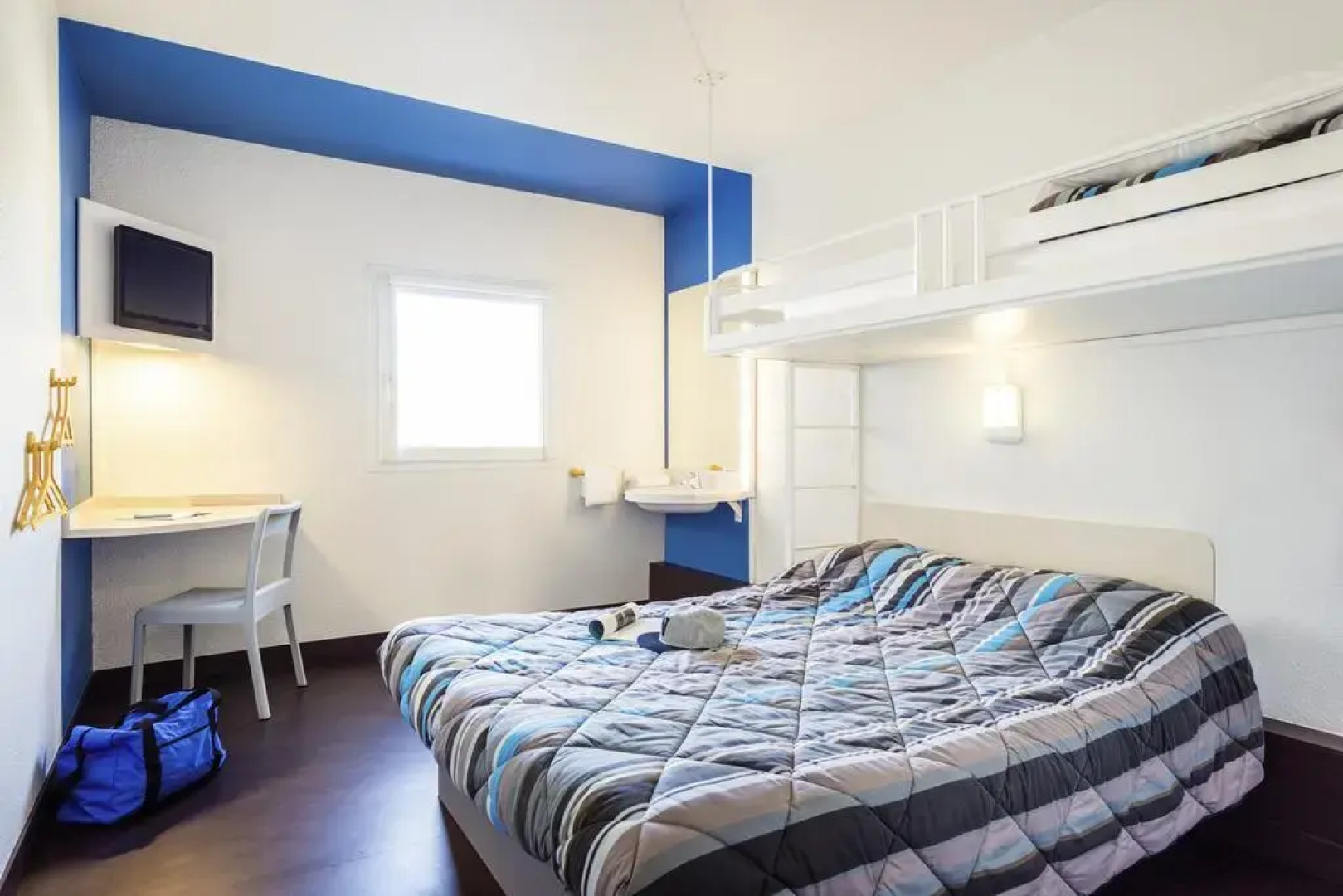 hotelF1 Aulnay Garonor A1