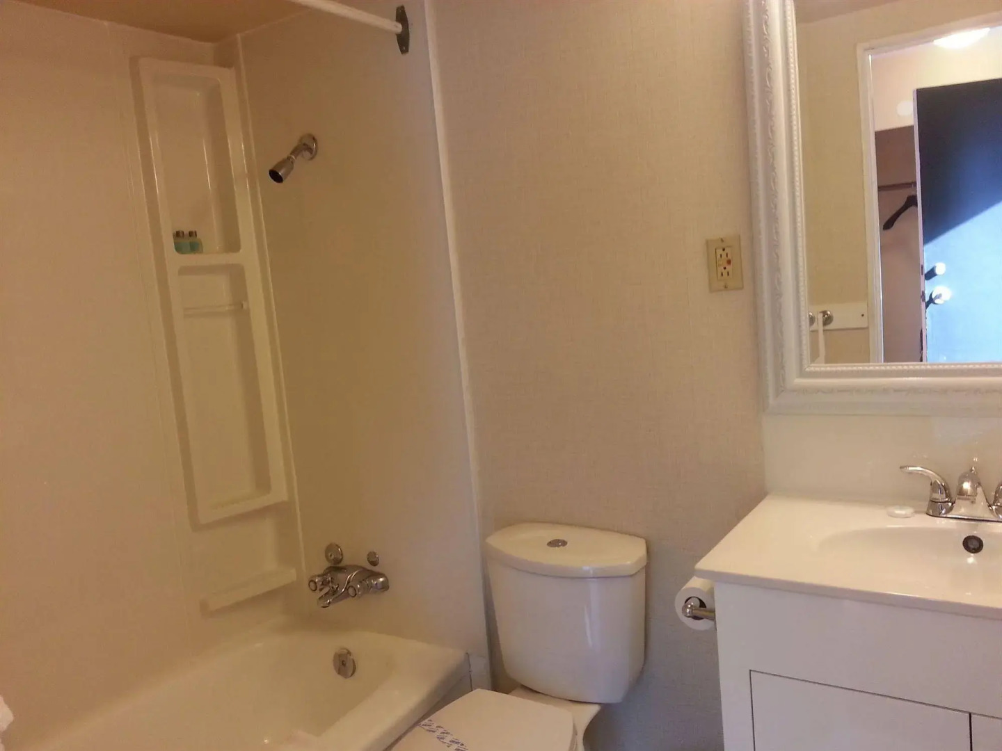 Coast Metro Vancouver Hotel