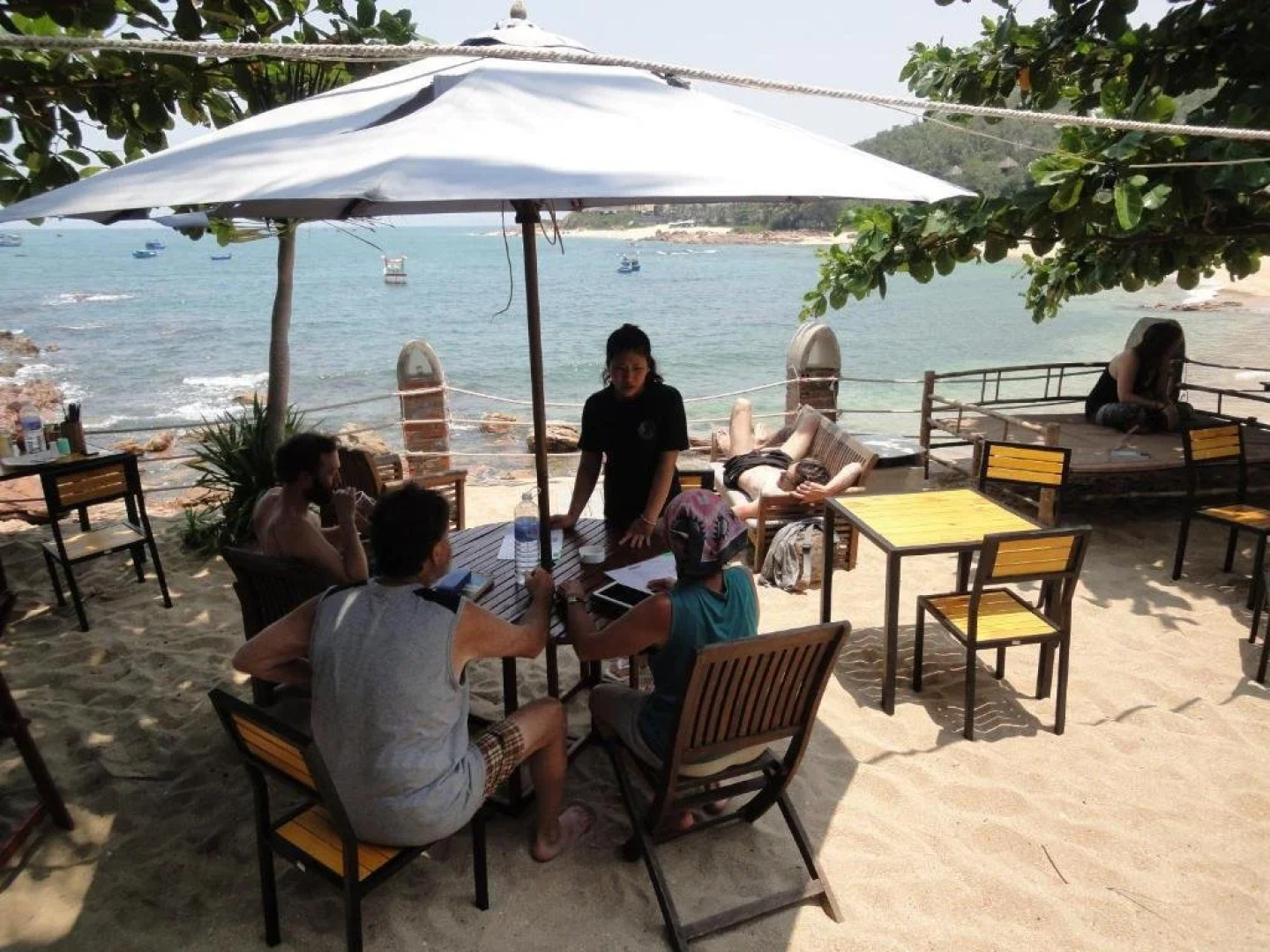 Big Tree Backpackers And Bistro