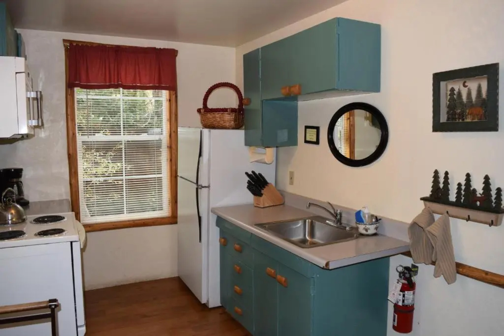 Tahoma Meadows B&B Cottages