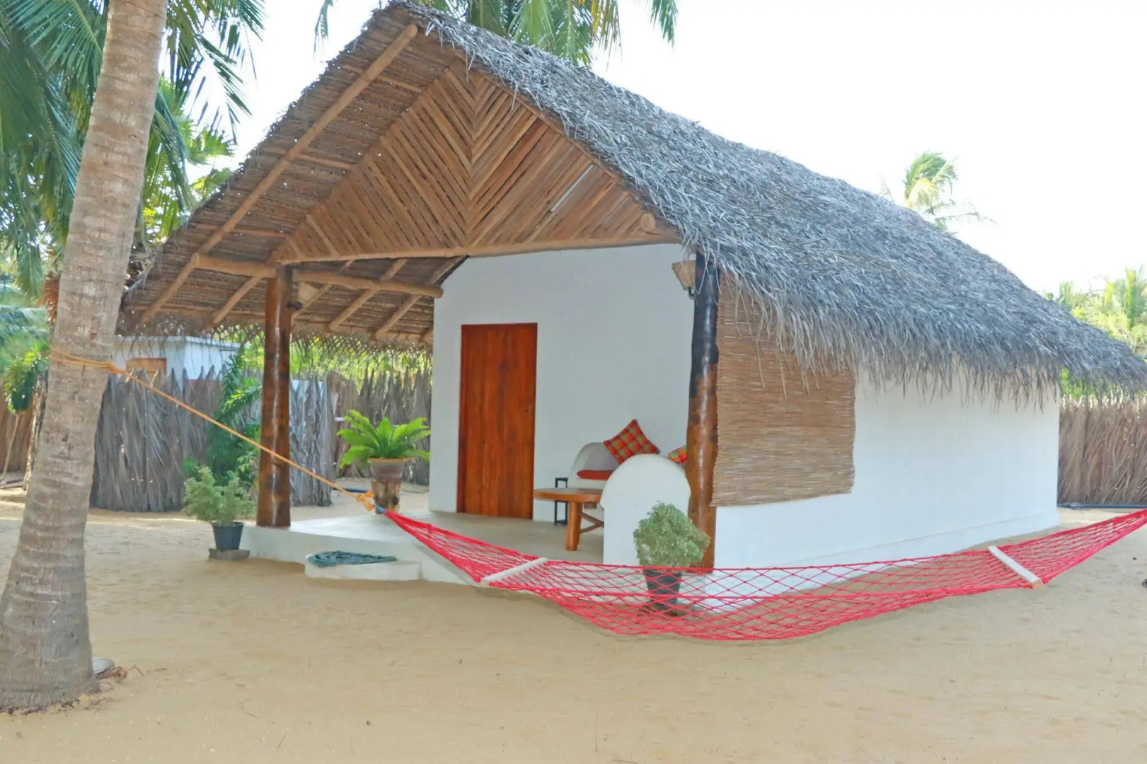 Roshanne Beach Resort