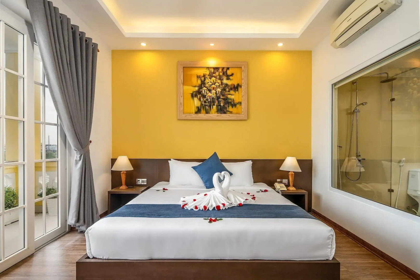 Triple Riverside Villa Hotel Hoian