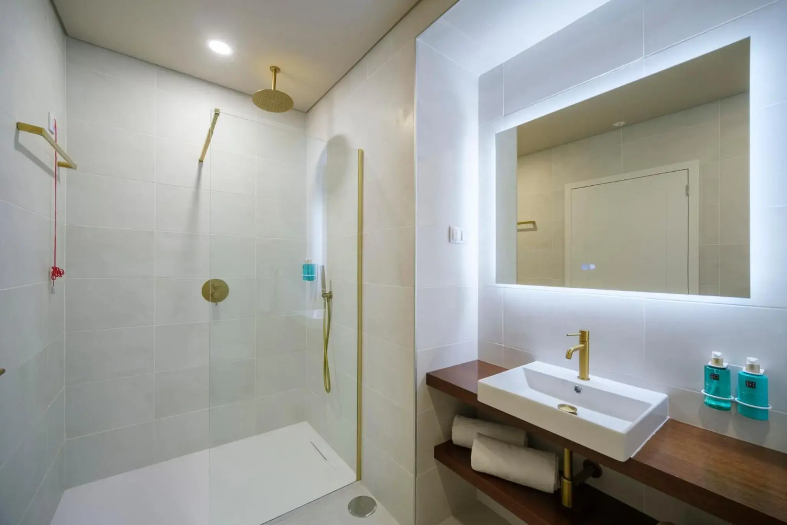 Azores Book Hotel