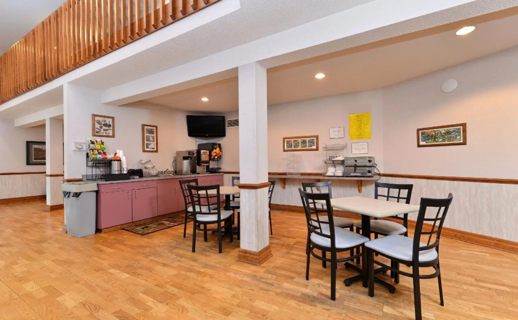 Northwoods Best Inn (ex.Americas Best Value Inn Chetek)