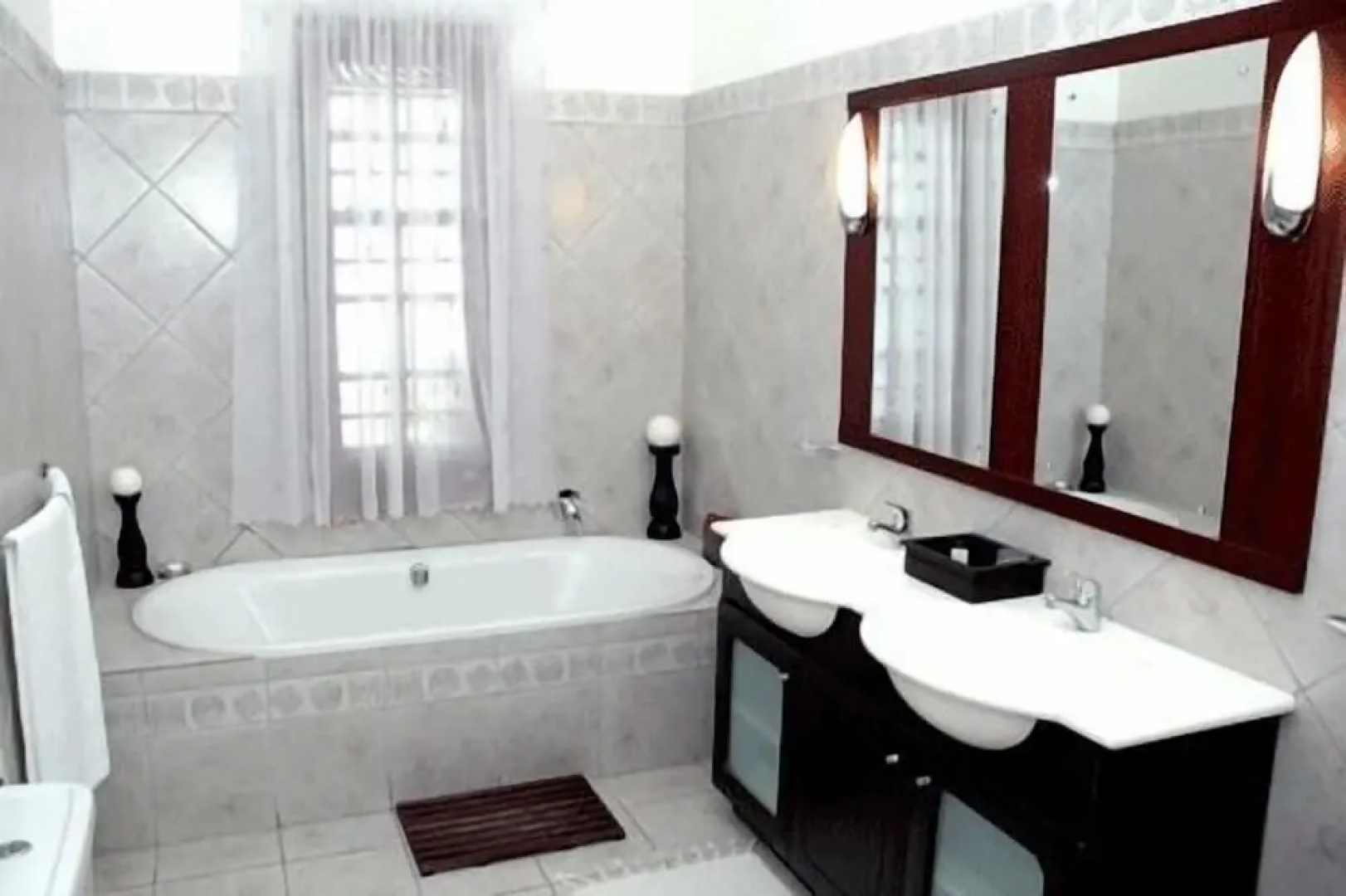 Kronenhoff Guest House